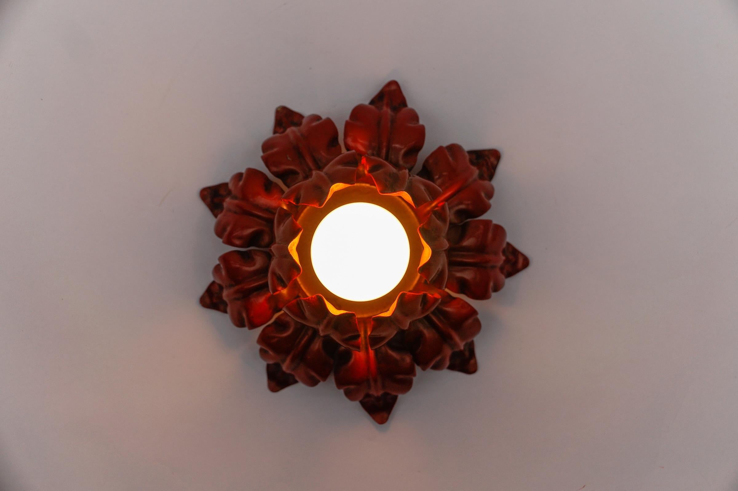 Graziosa lampada da soffitto petit red Florentine di Kögl, Germania, anni '60 in vendita 6