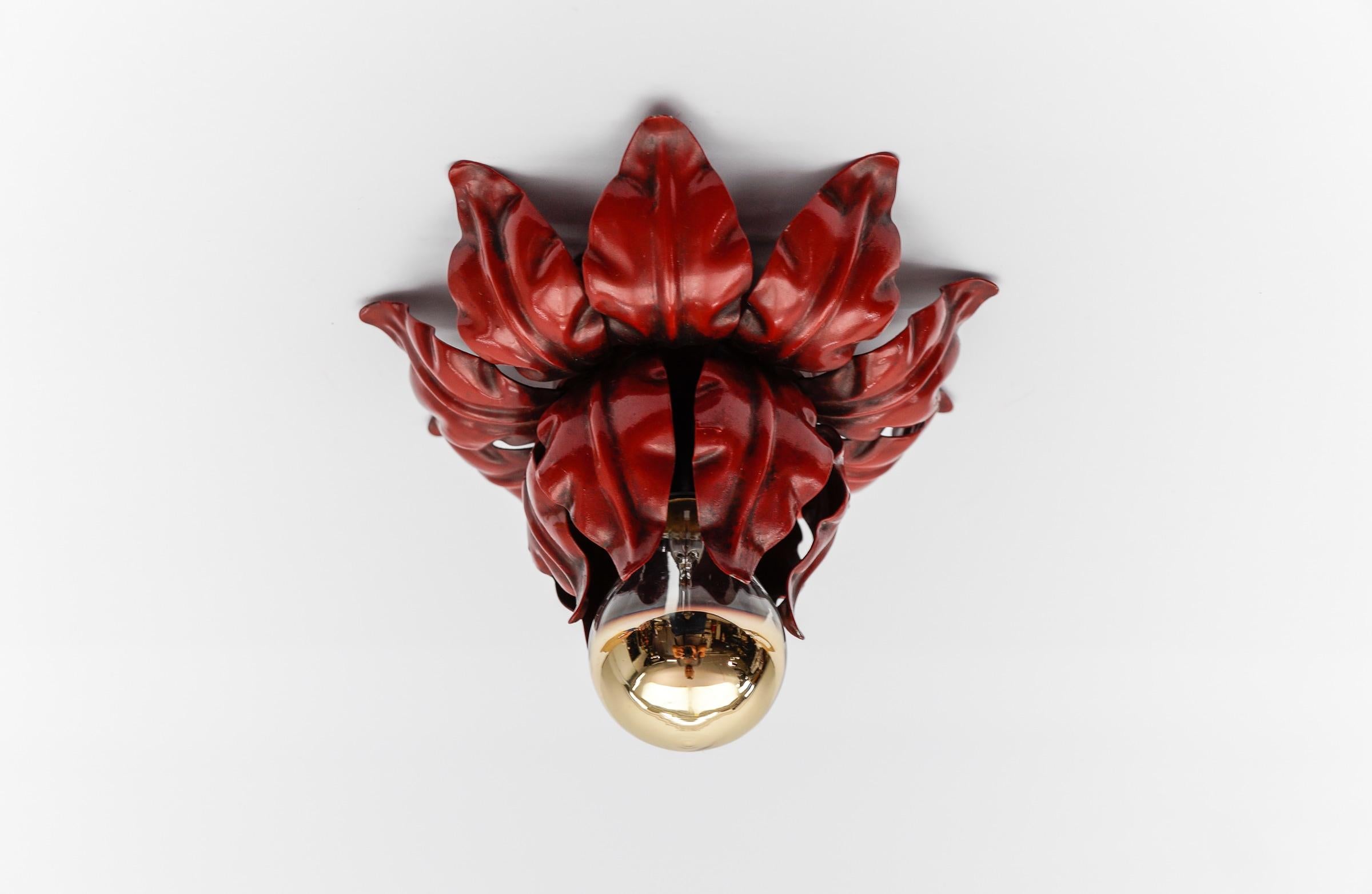 Graziosa lampada da soffitto petit red Florentine di Kögl, Germania, anni '60 In condizioni buone in vendita a Nürnberg, Bayern