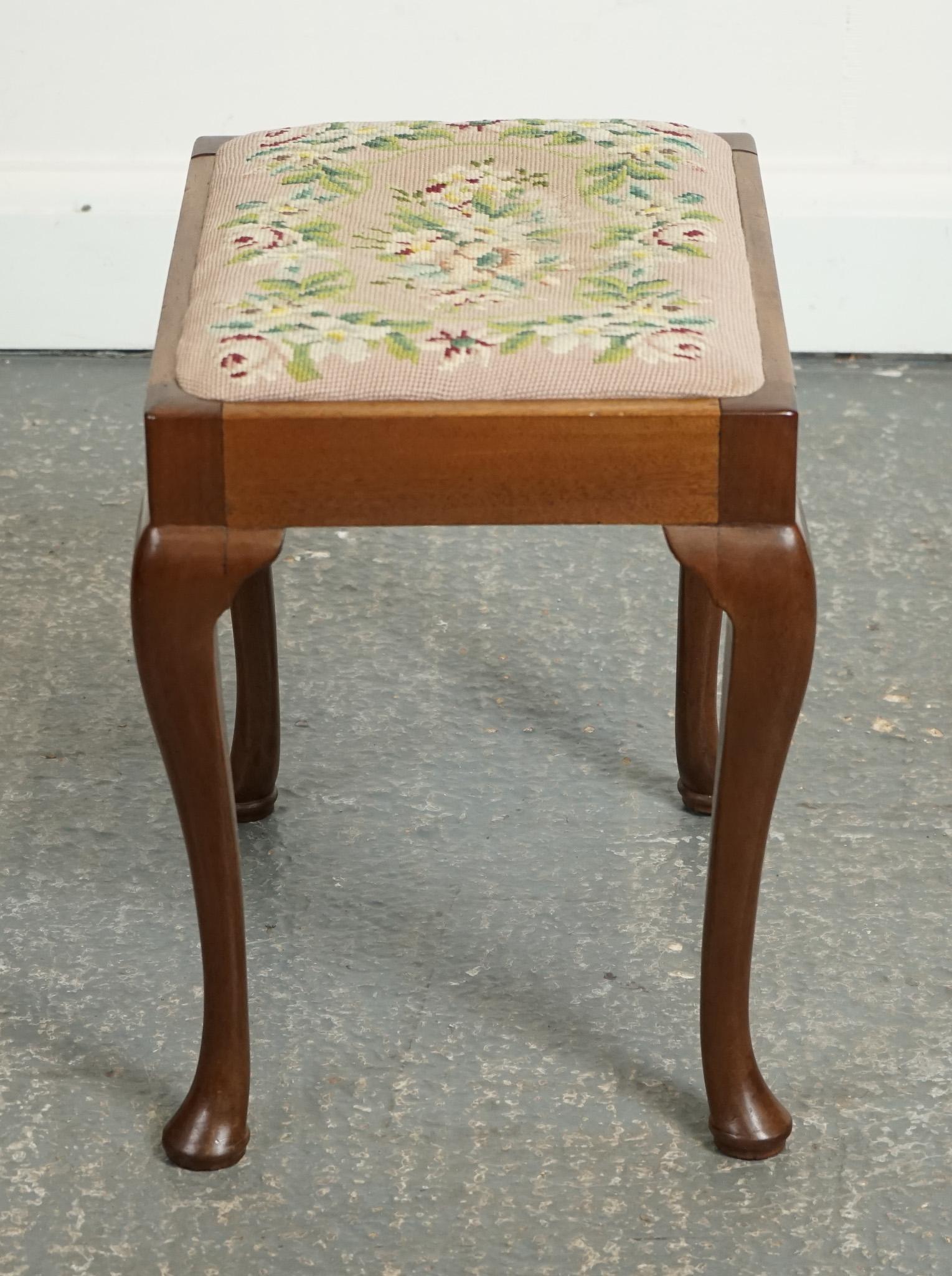 British LOVELY PIANO DRESSING TABLE STOOL WITH FLOWER STITCHWORK WITH QUEEN ANNE LEGS j1 For Sale