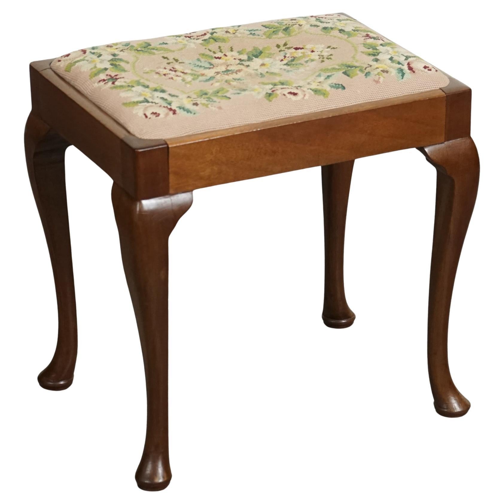 LOVELY PIANO DRESSING TABLE STOOL WITH FLOWER STITCHWORK WITH QUEEN ANNE LEGS j1 For Sale