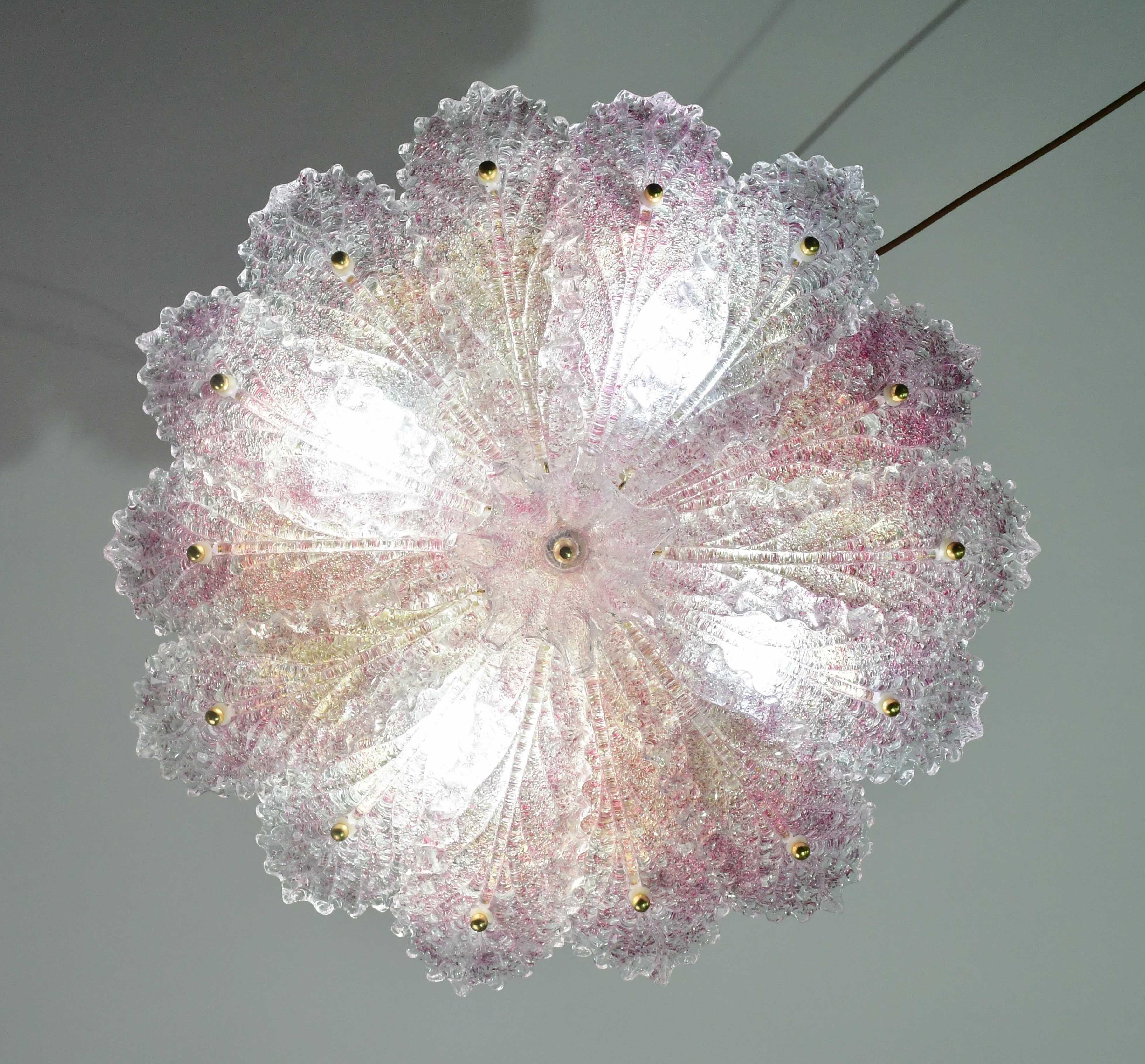 Hübsche rosa Murano-Glas-Deckenleuchte oder -Kronleuchter, 1980 im Angebot 1