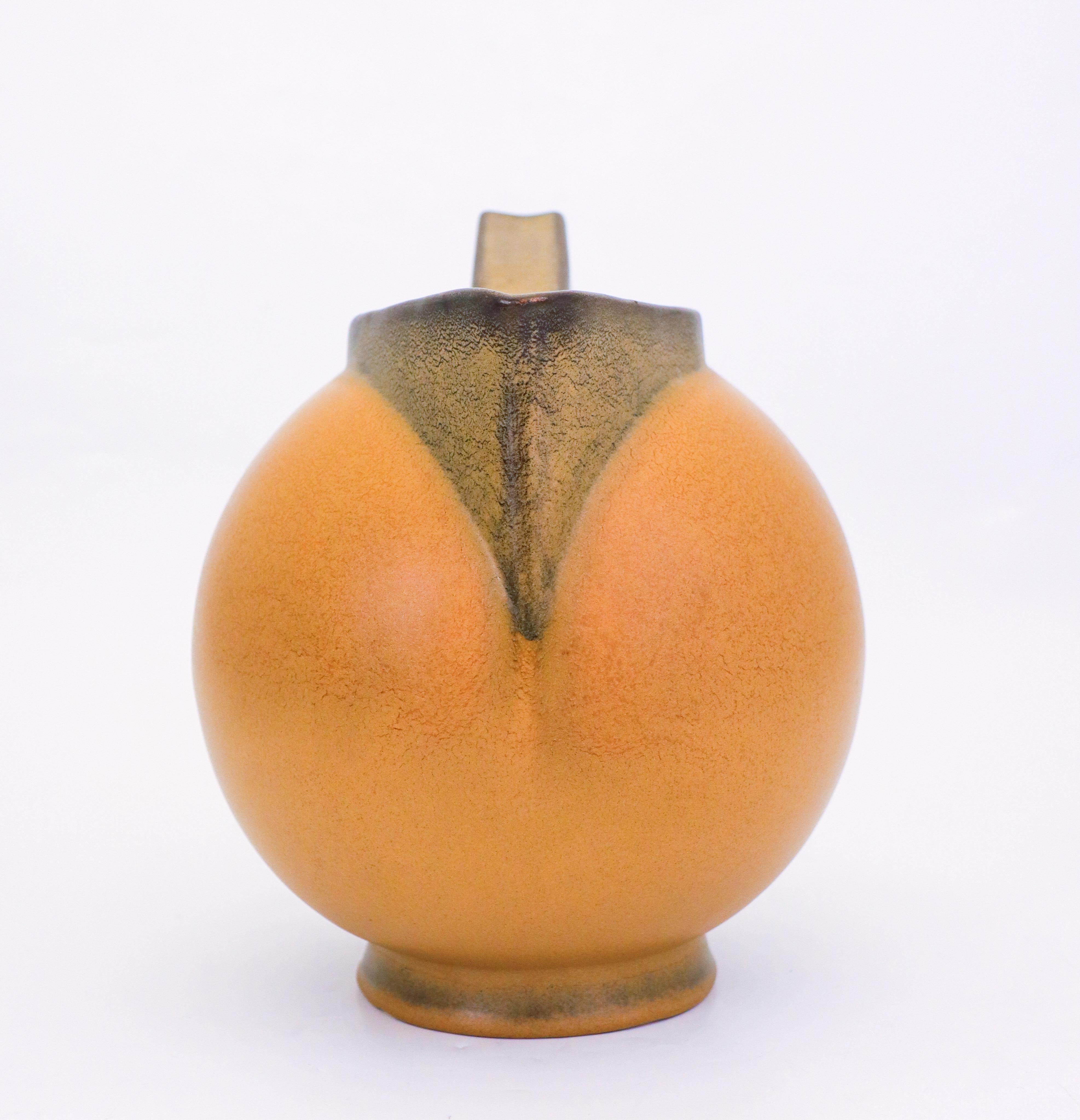 Lovely Pitcher Ceramics Ewald Dahlskog 1930s, Bo Fajans, Sweden For Sale 3