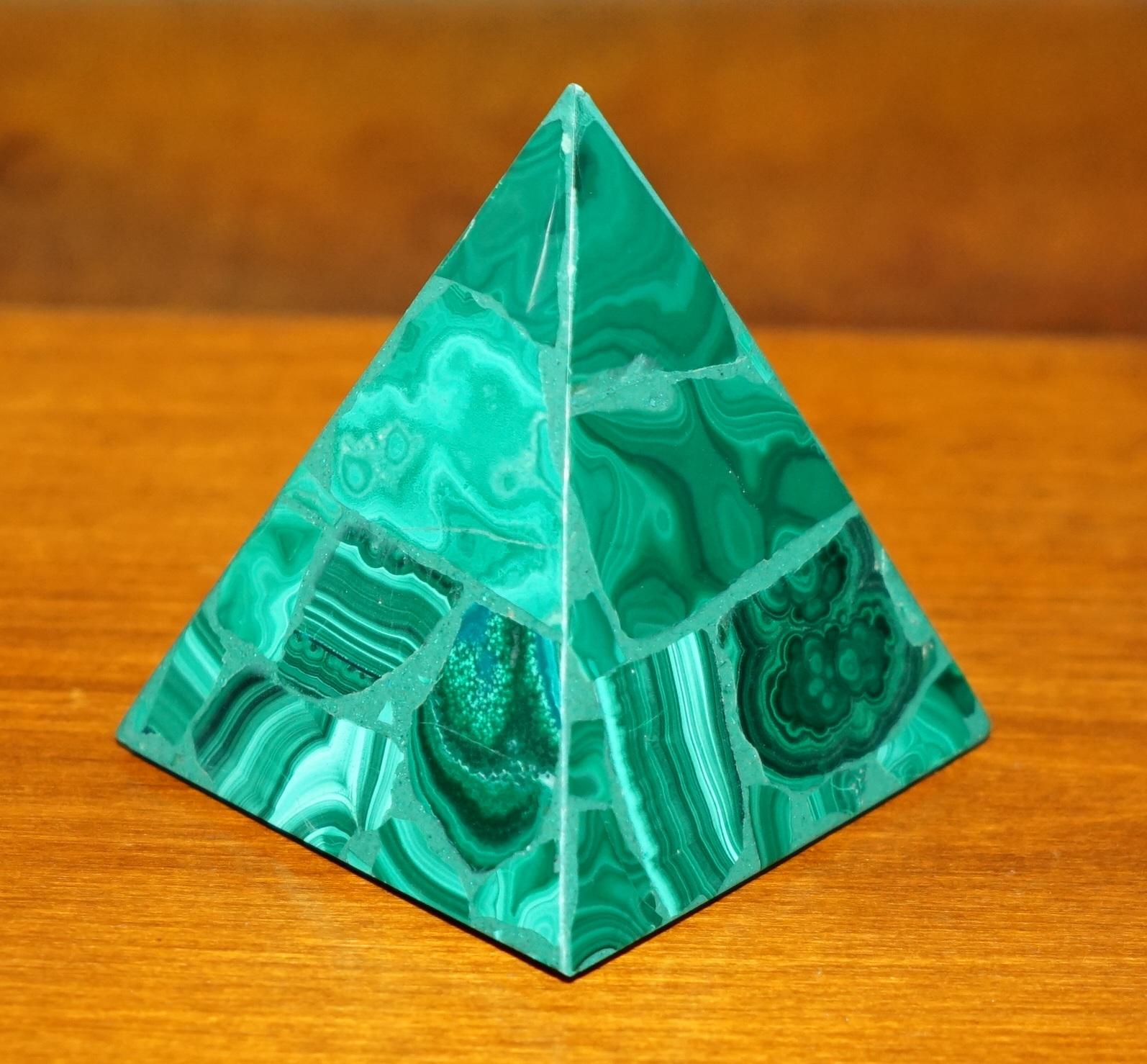 Art Deco LOVELY POLISHED MALACHITE EGYPTIAN PYRAMID STATUE WiTH AMAZING PATINATION