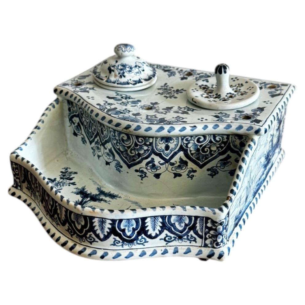 Lovely quality antique Dutch Delft inkstand For Sale