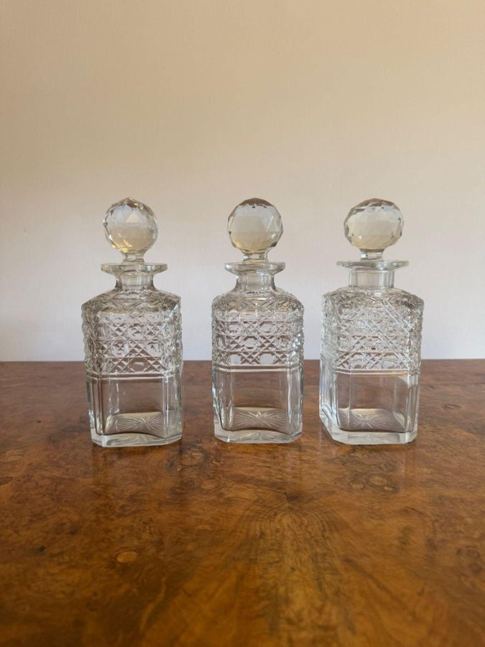 Schöne Qualität antike Edwardian Eiche und versilbert Tantalus im Zustand „Gut“ im Angebot in Ipswich, GB