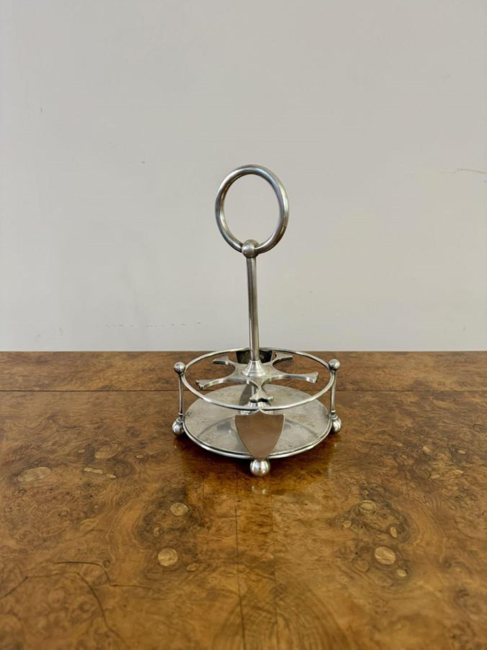 Precioso juego de vinagreras antiguas eduardianas de calidad bañadas en plata Eduardiano en venta