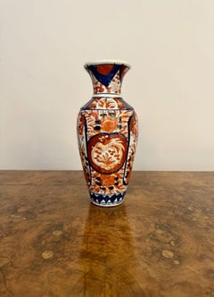 Lovely quality antique Japanese imari vase