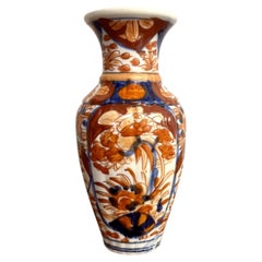 Schöne antike japanische Imari-Vase in schöner Qualität