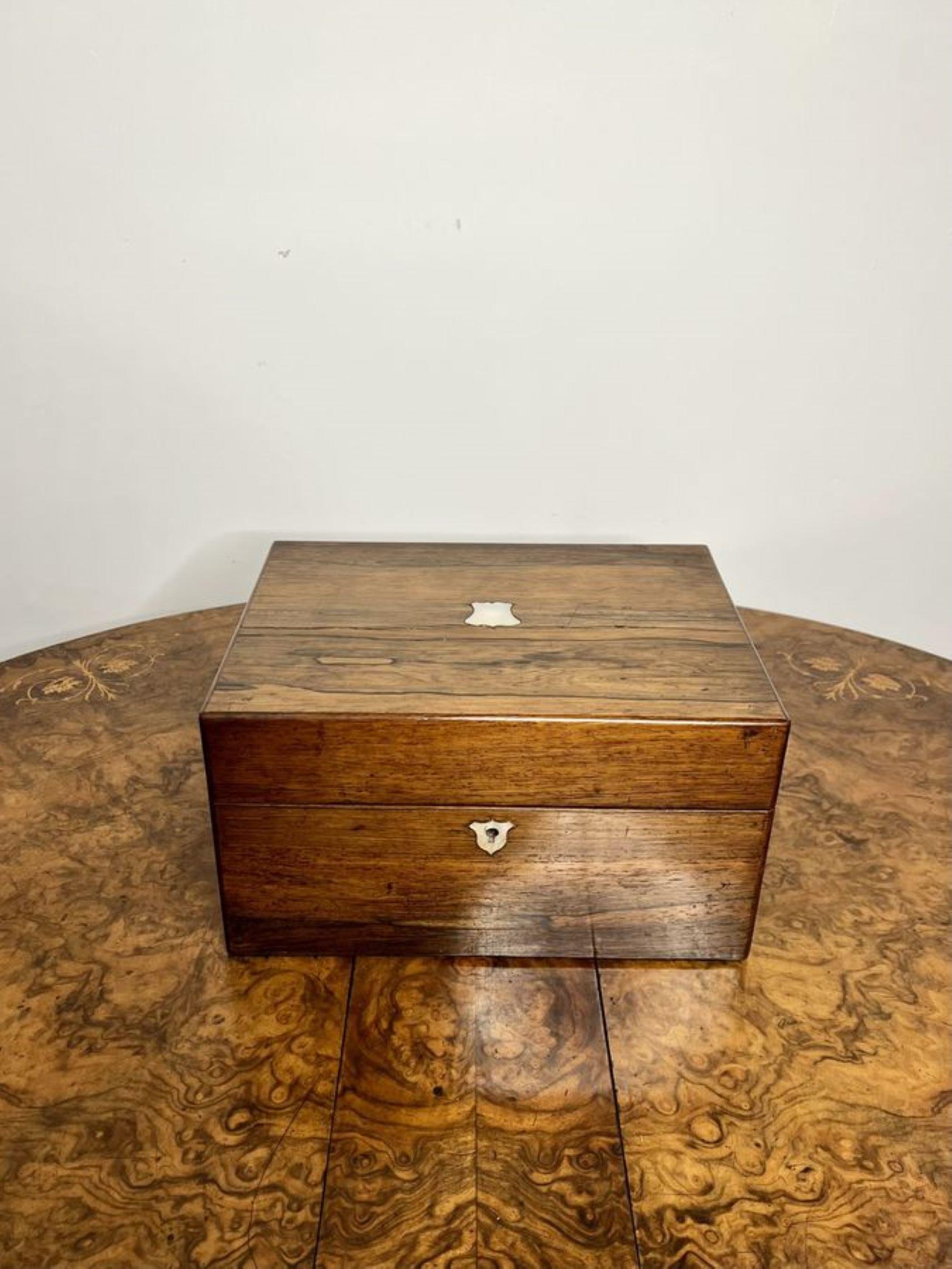 Lovely quality antique Victorian rosewood vanity box  For Sale 4