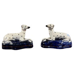 Preciosa pareja de dálmatas antiguos victorianos de Staffordshire de gran calidad