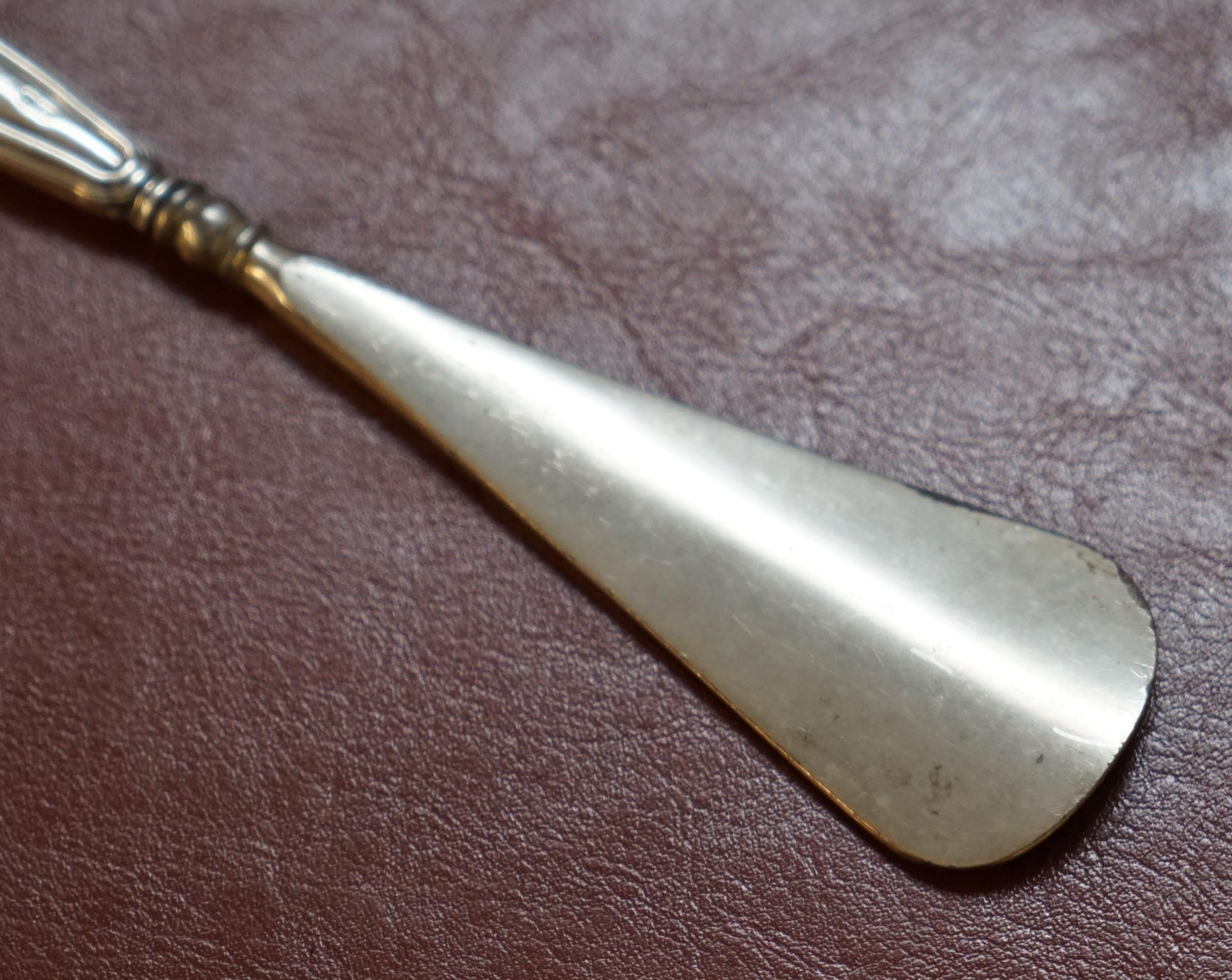 Modern Lovely Rare Antique 1919 Birmingham Sterling Silver Handled Shoe Horn