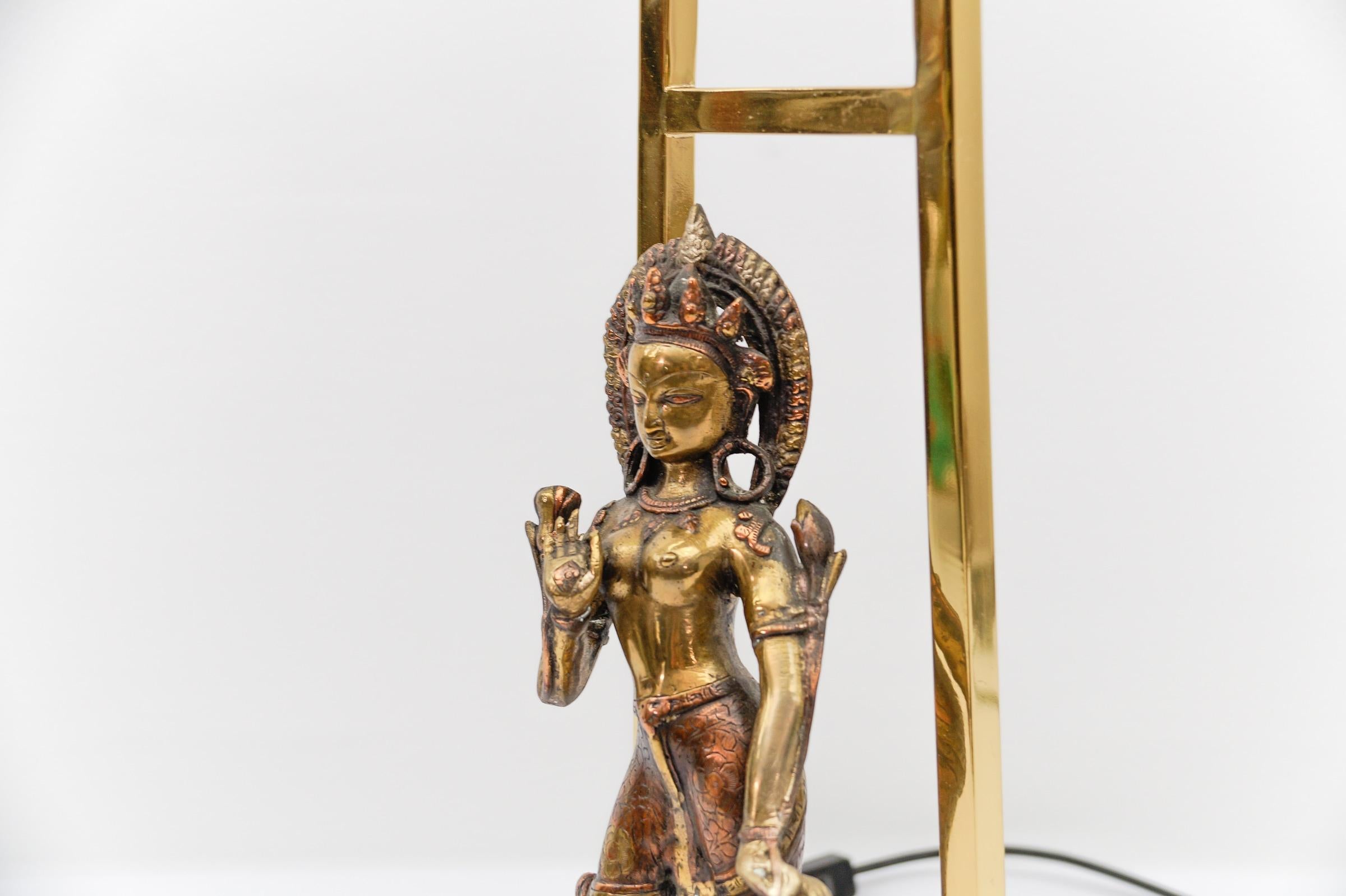 Preciosa y rara lámpara de sobremesa con estatua de Buda de Tara, Moderna de mediados de siglo 1960 en venta 5