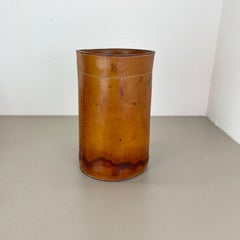 bellissimo cestino portacarte in vera pelle di Torben Ørskov & Co, Danimarca, anni '60