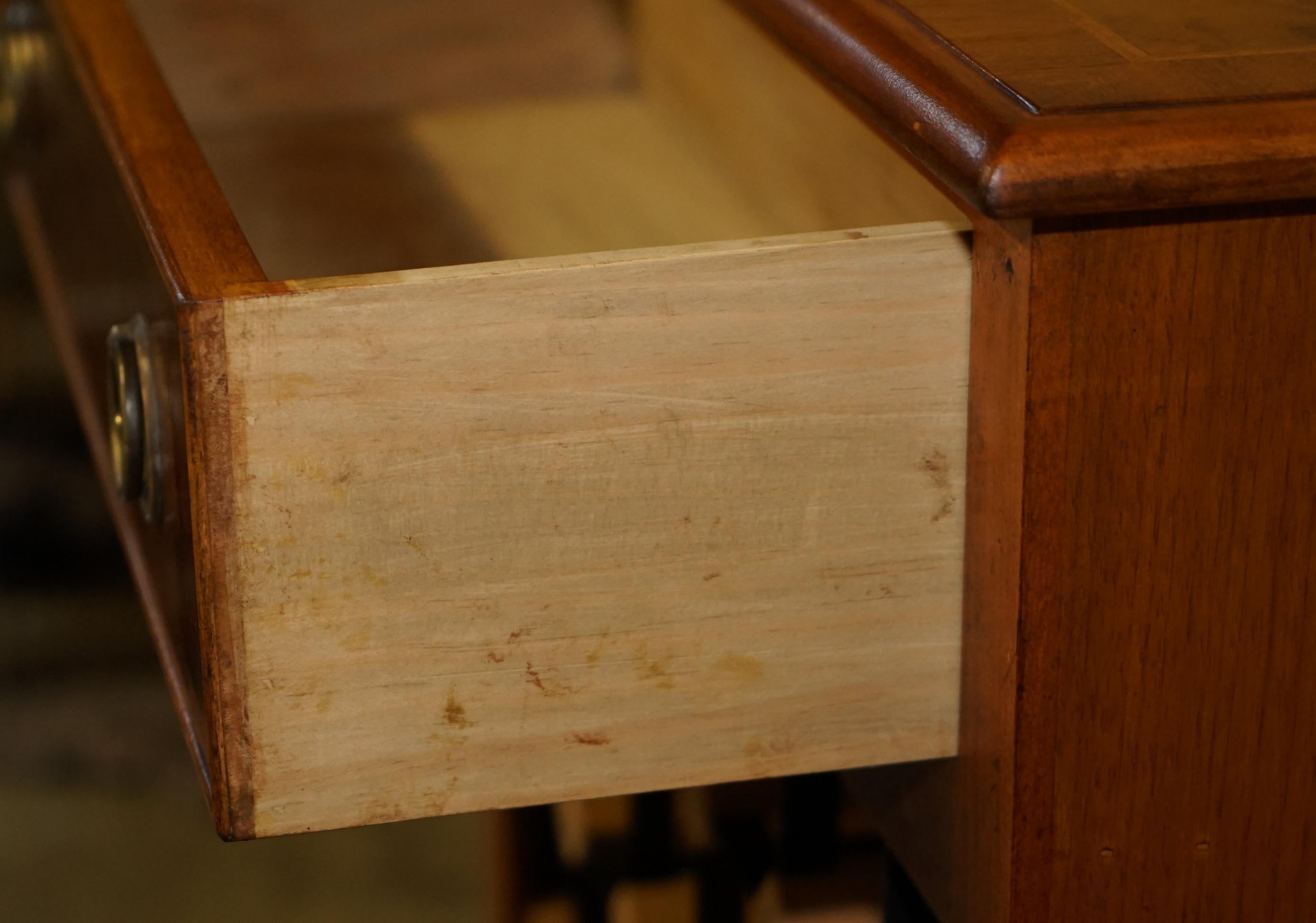 LOVELY RECLAIMED BURR WALNUT 36 BOTTLE WINE CHAMPAGNE RACK SiDEBOARD WITH DRAWER in vendita 3
