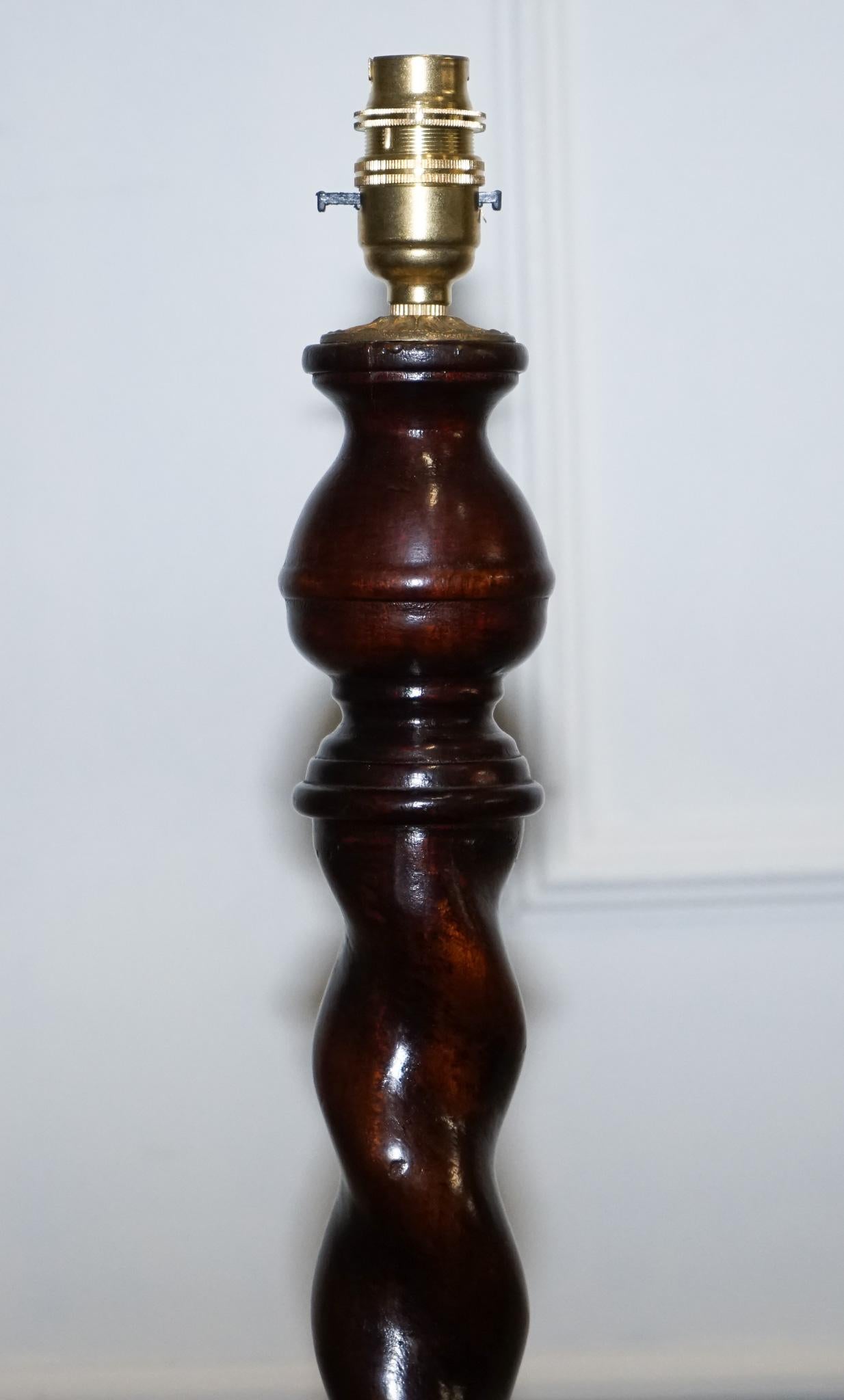Hand-Crafted LOVELY RESTORED EDWARDIAN HARDWOOD BARLEY TWiST FLOOR LAMP For Sale