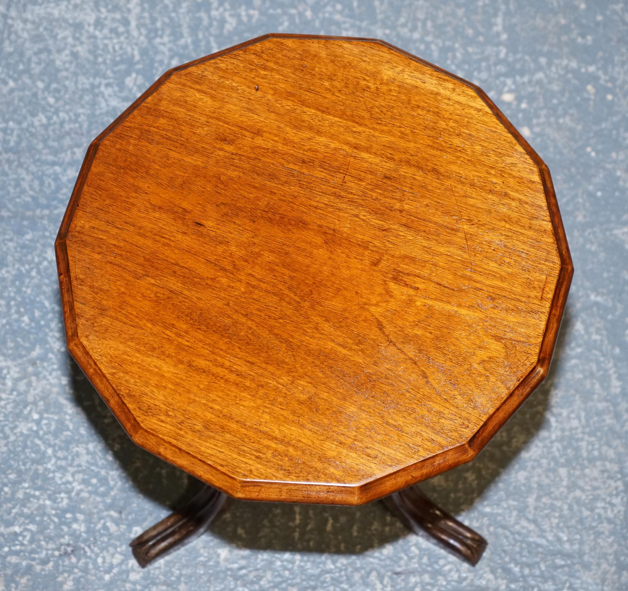 Lovely Restored Hardwood Hexagon Side Table with Curved Spade Feet For Sale 3