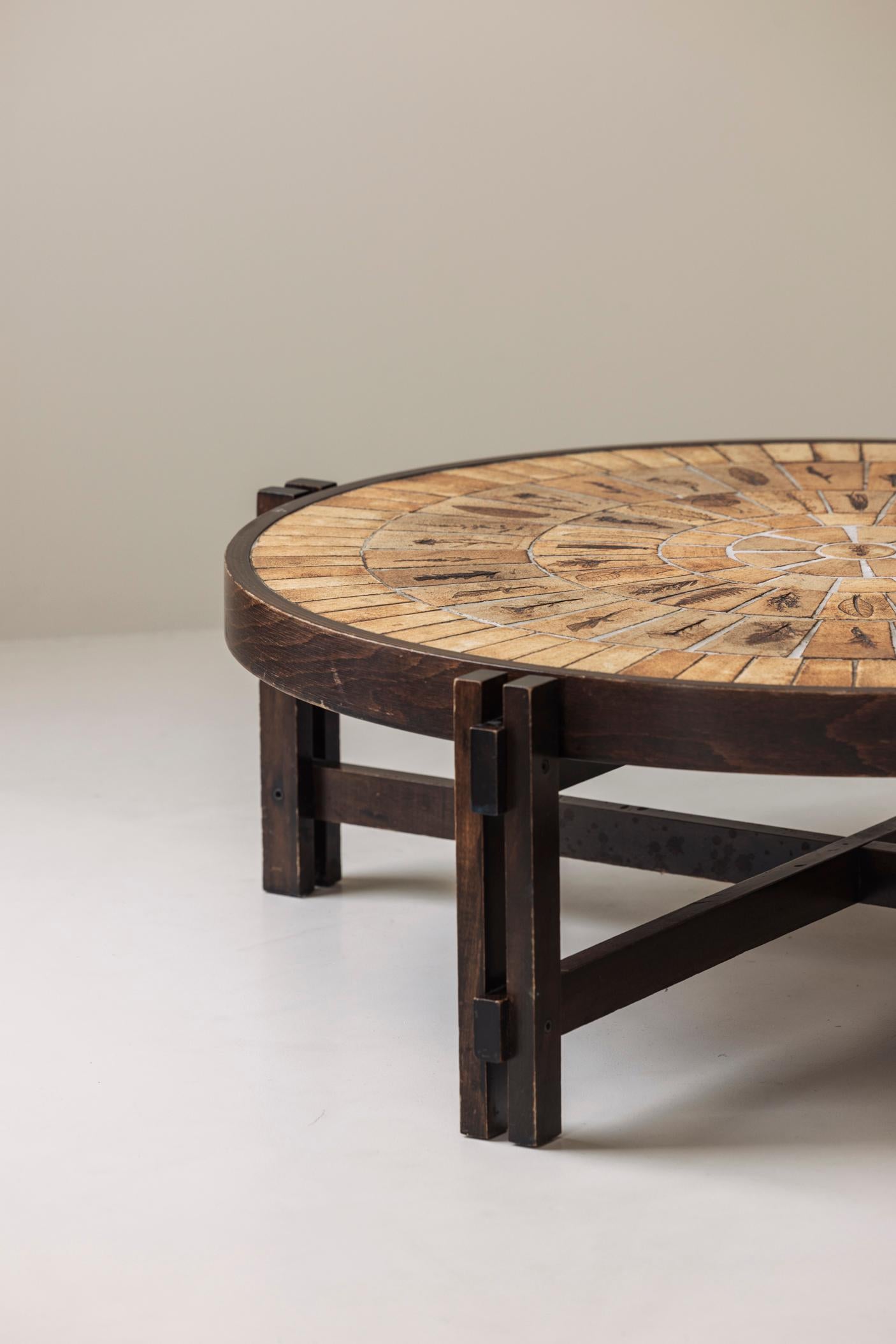 Lovely round coffee table by Roger Capron, France 1960s. 4