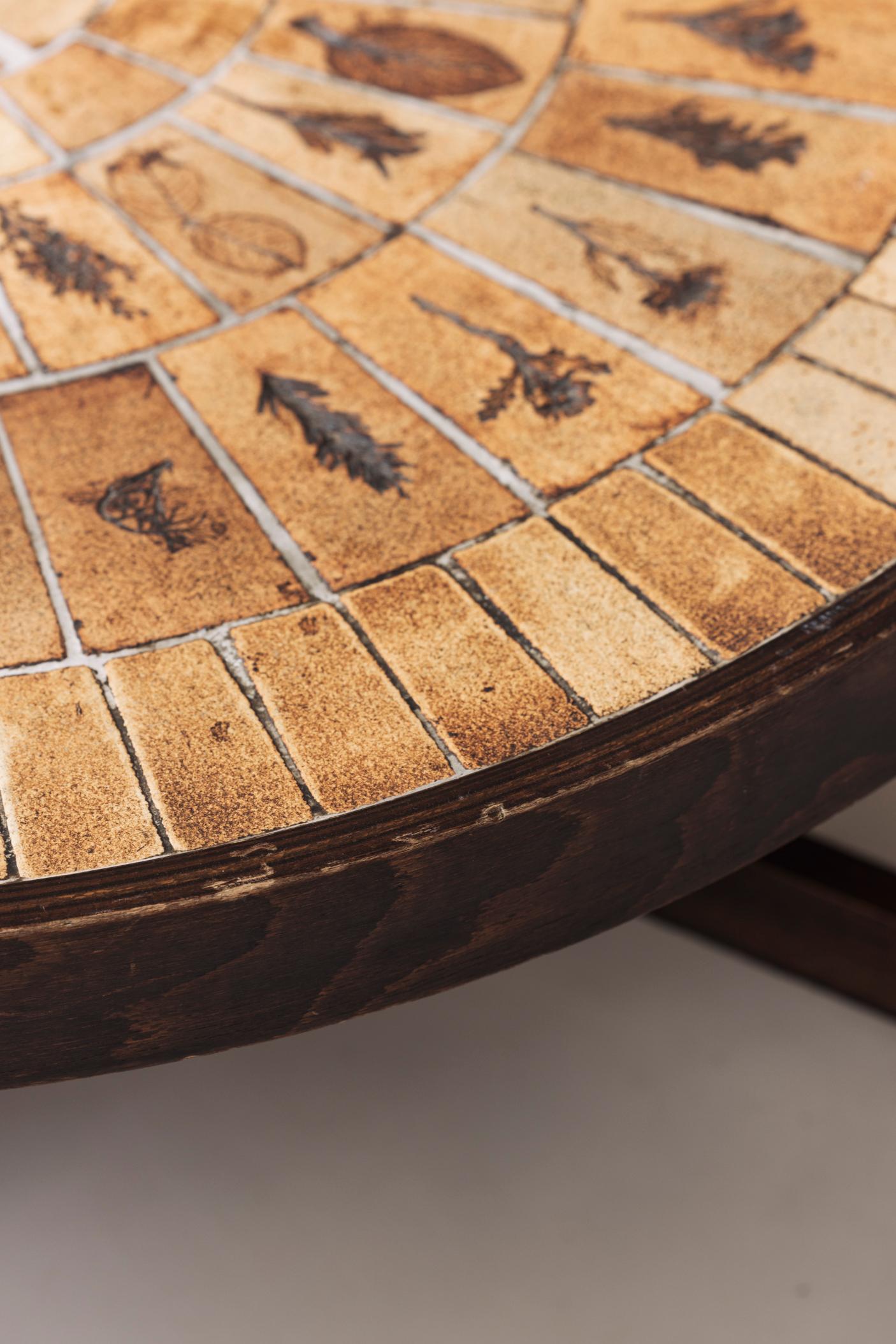 Lovely round coffee table by Roger Capron, France 1960s. 2
