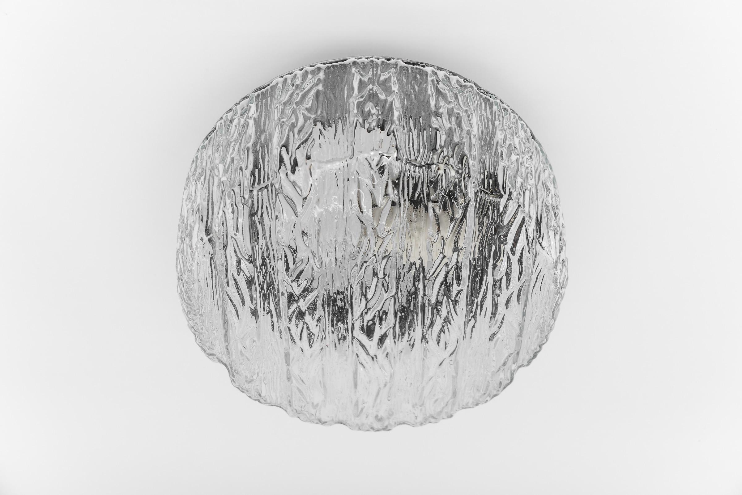 Lovely Round Glass Flush Mount Light or Wall Lamp, 1960s Germany In Good Condition For Sale In Nürnberg, Bayern