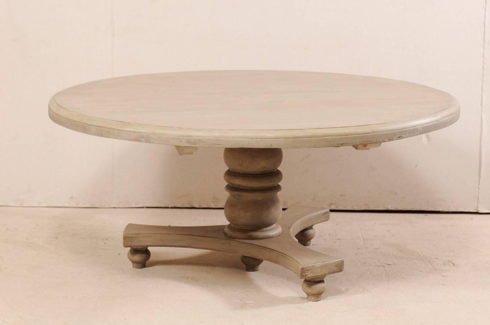 This lovely round-shaped table has been newly fashioned making use of old recycled jackwood. The table features a round top, almost 5.5