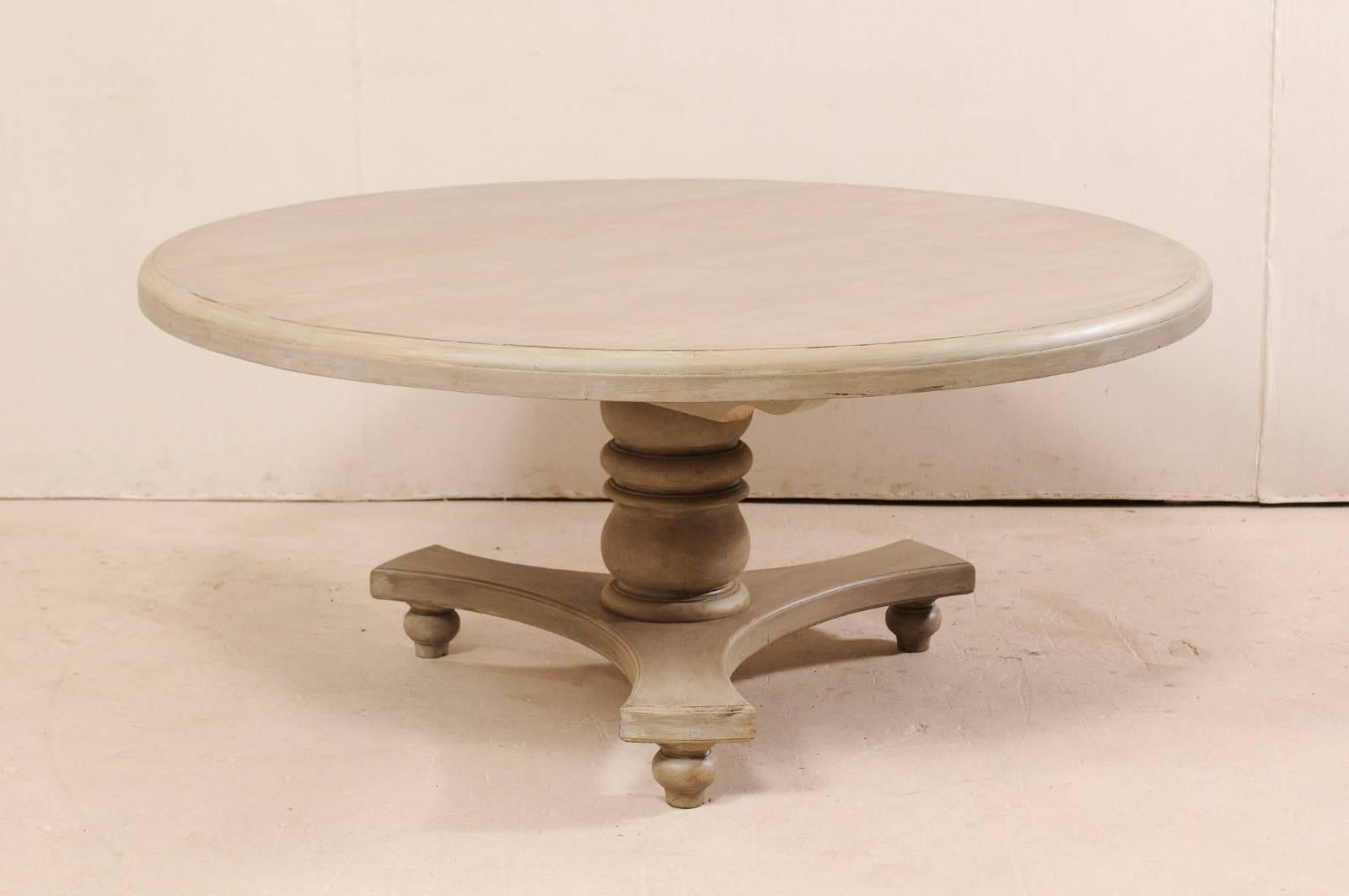 Carved Lovely Round-Shaped Painted Wood Dining Table on Turned Pedestal