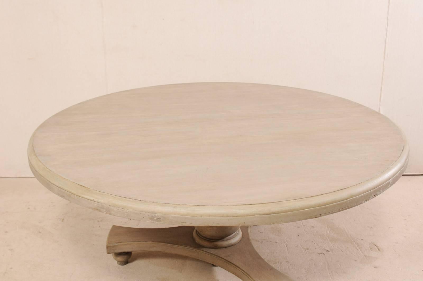 Lovely Round-Shaped Painted Wood Dining Table on Turned Pedestal In Good Condition In Atlanta, GA