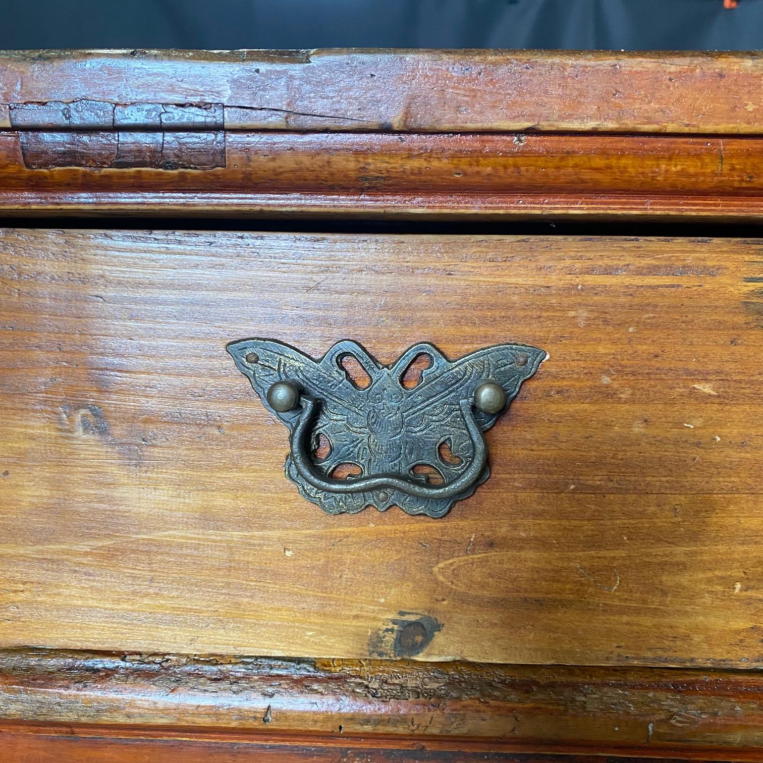 19th Century Lovely Rustic Distressed Console Table from Maine