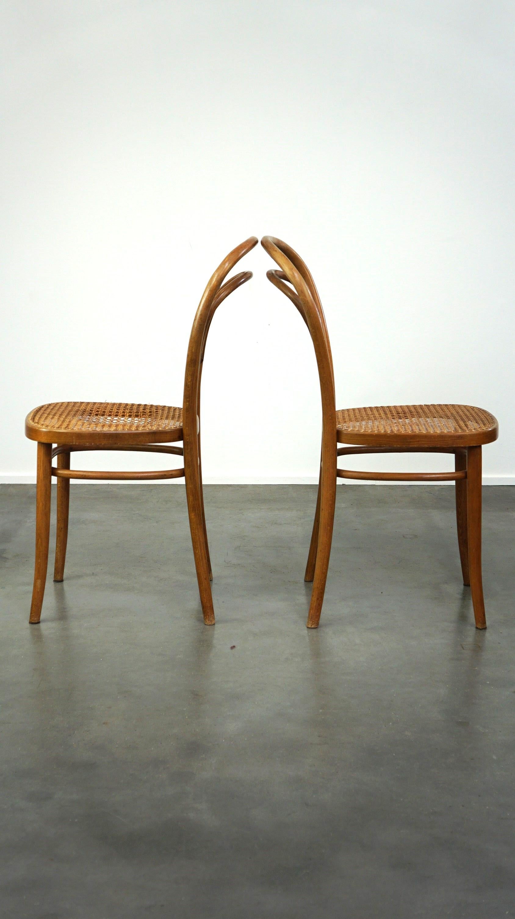 Lovely set of 2 brown vintage Thonet/bistro chairs with woven seats In Good Condition For Sale In Harderwijk, NL