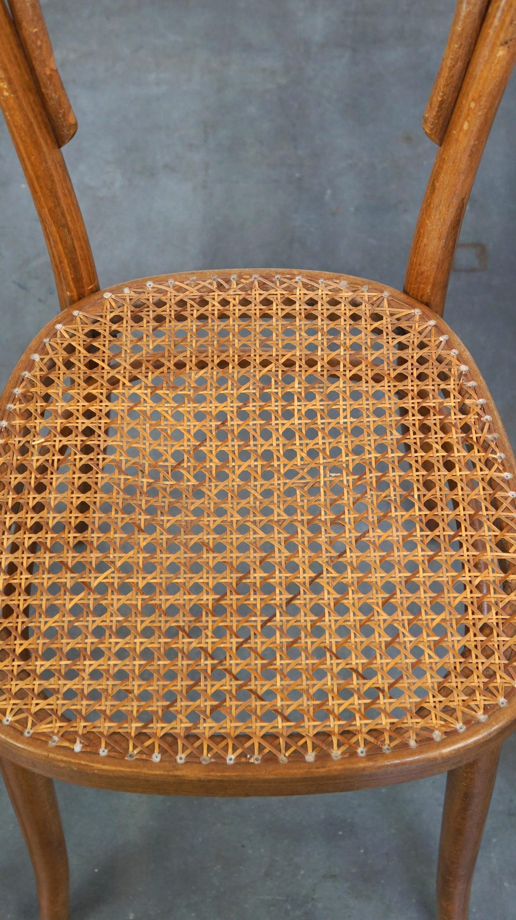Wicker Lovely set of 2 brown vintage Thonet/bistro chairs with woven seats For Sale
