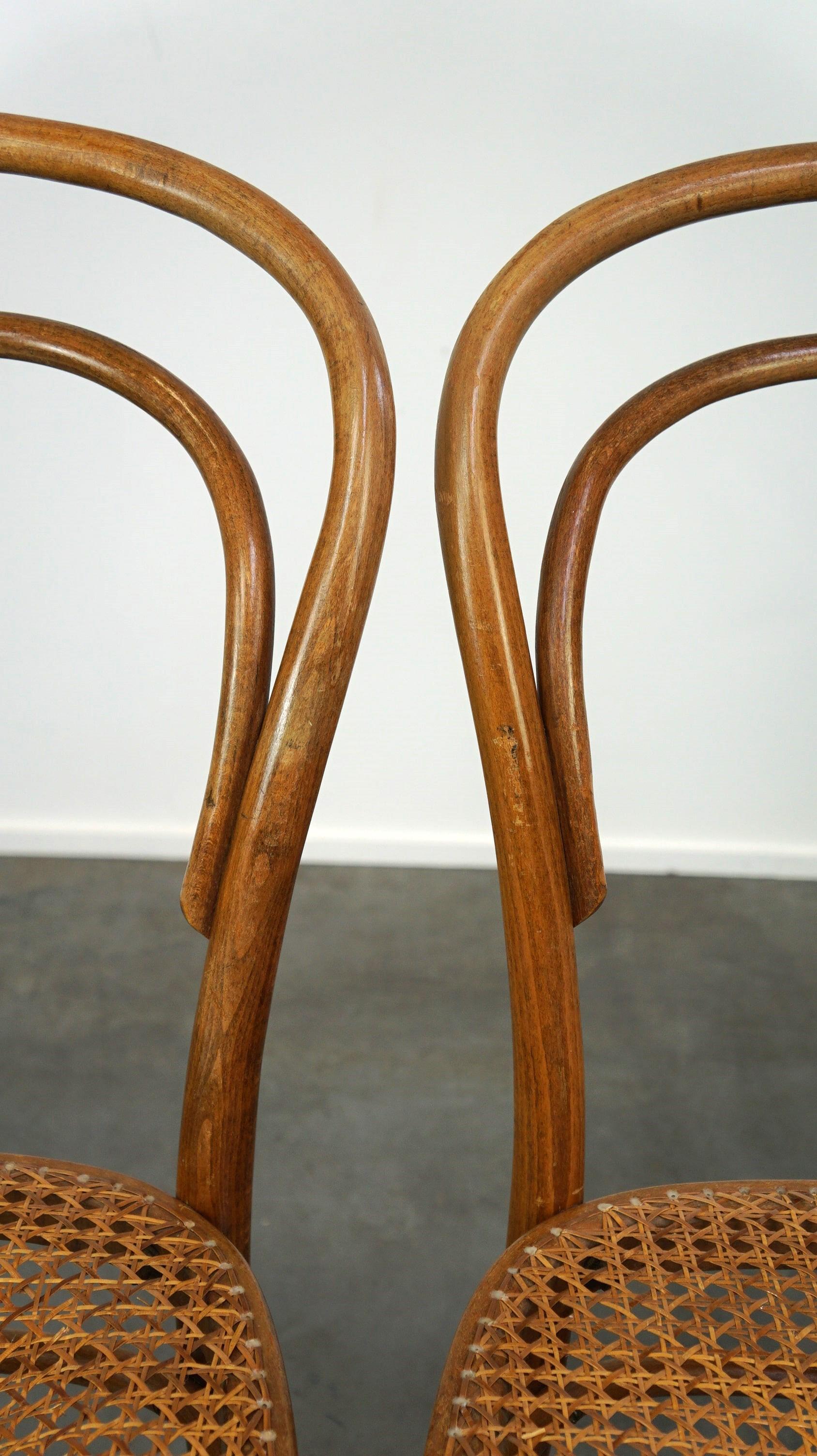 Lovely set of 2 brown vintage Thonet/bistro chairs with woven seats For Sale 1