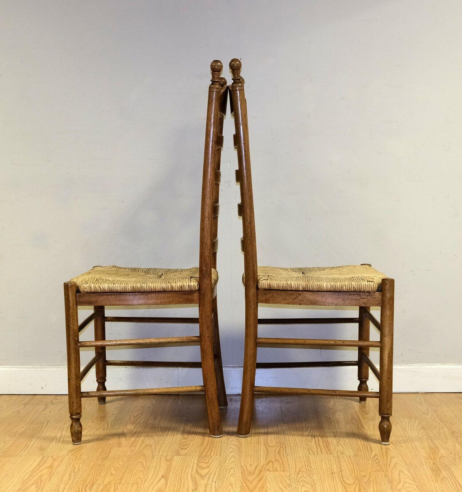 20th Century LOVELY SET OF 4 OAK FARMHOUSE RUSH SEAT LADDER BACK DiNING CHAIRS