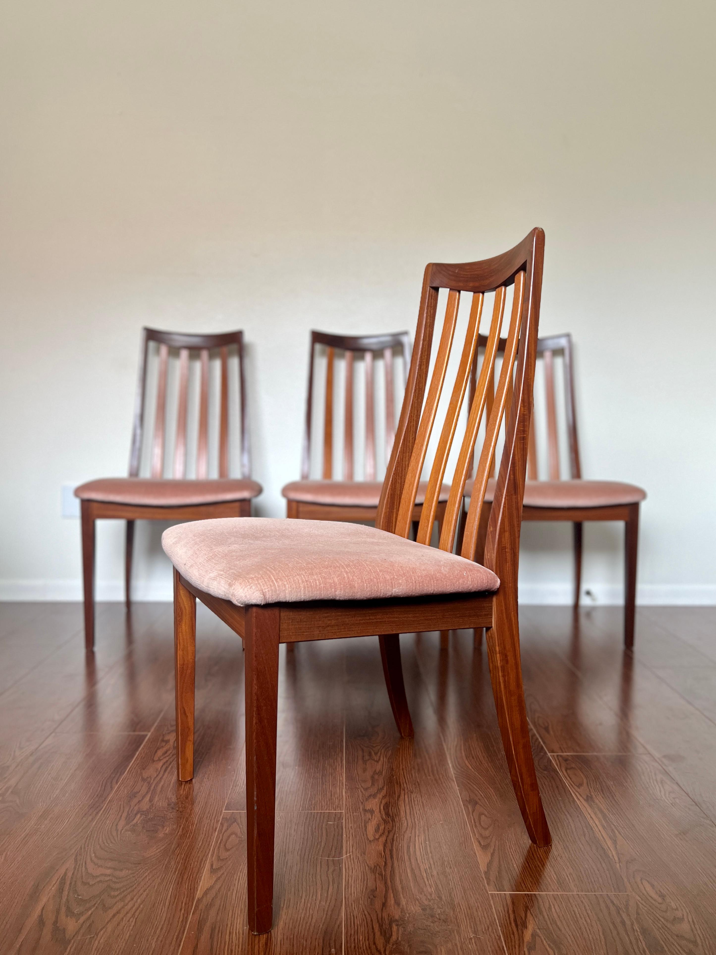 Lovely Set of 4 Vintage Mid-Century Modern Dining Chairs by G-Plan 1
