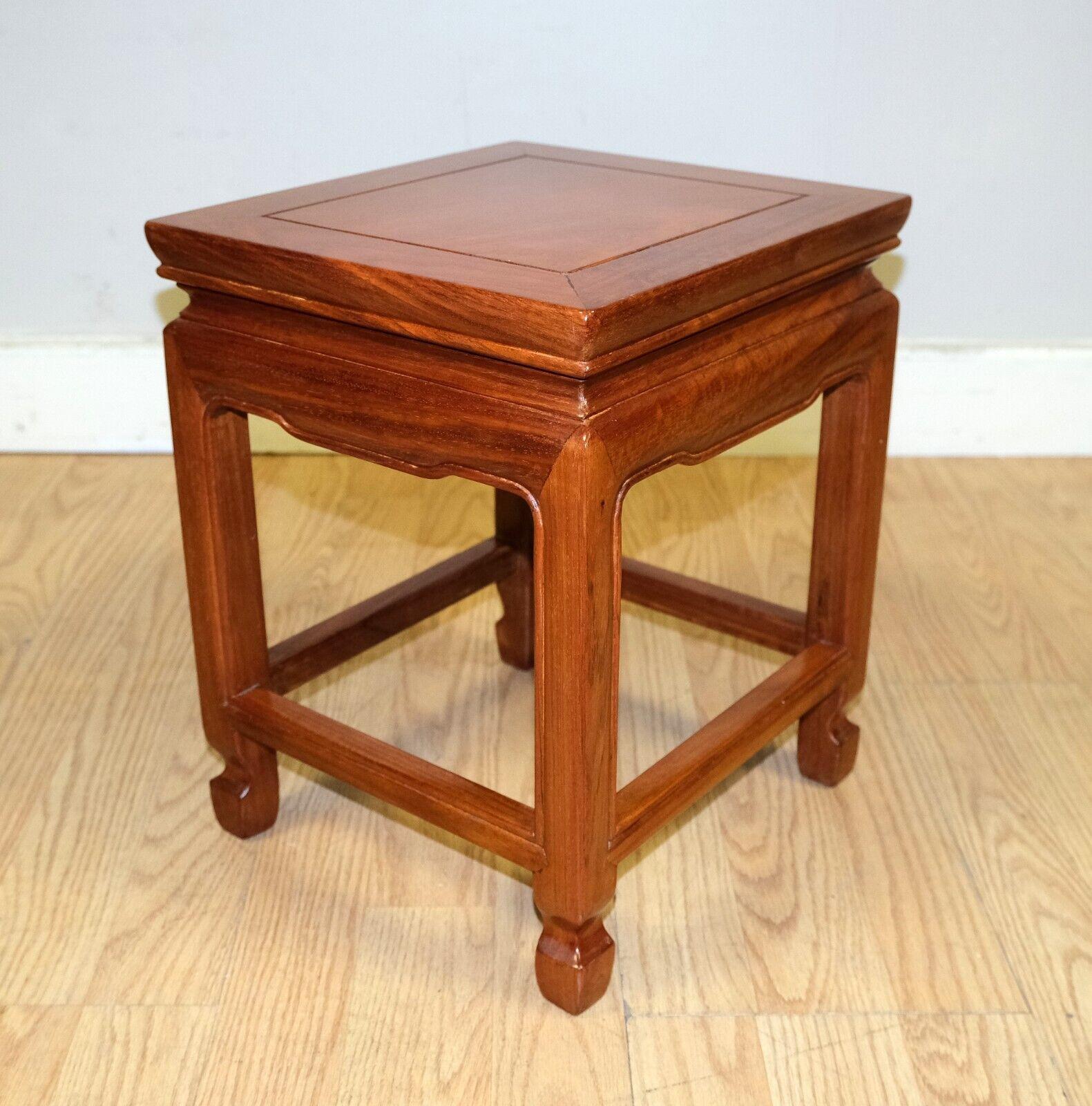 LOVELY SET OF FOUR CHiNESE HARDWOOD NEST OF TABLES ON SQUARE FEET For Sale 5