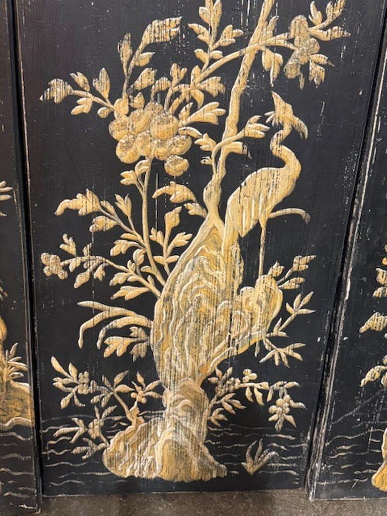 Peint à la main Ravissant ensemble de quatre panneaux peints à la main de style Chinoiserie en vente