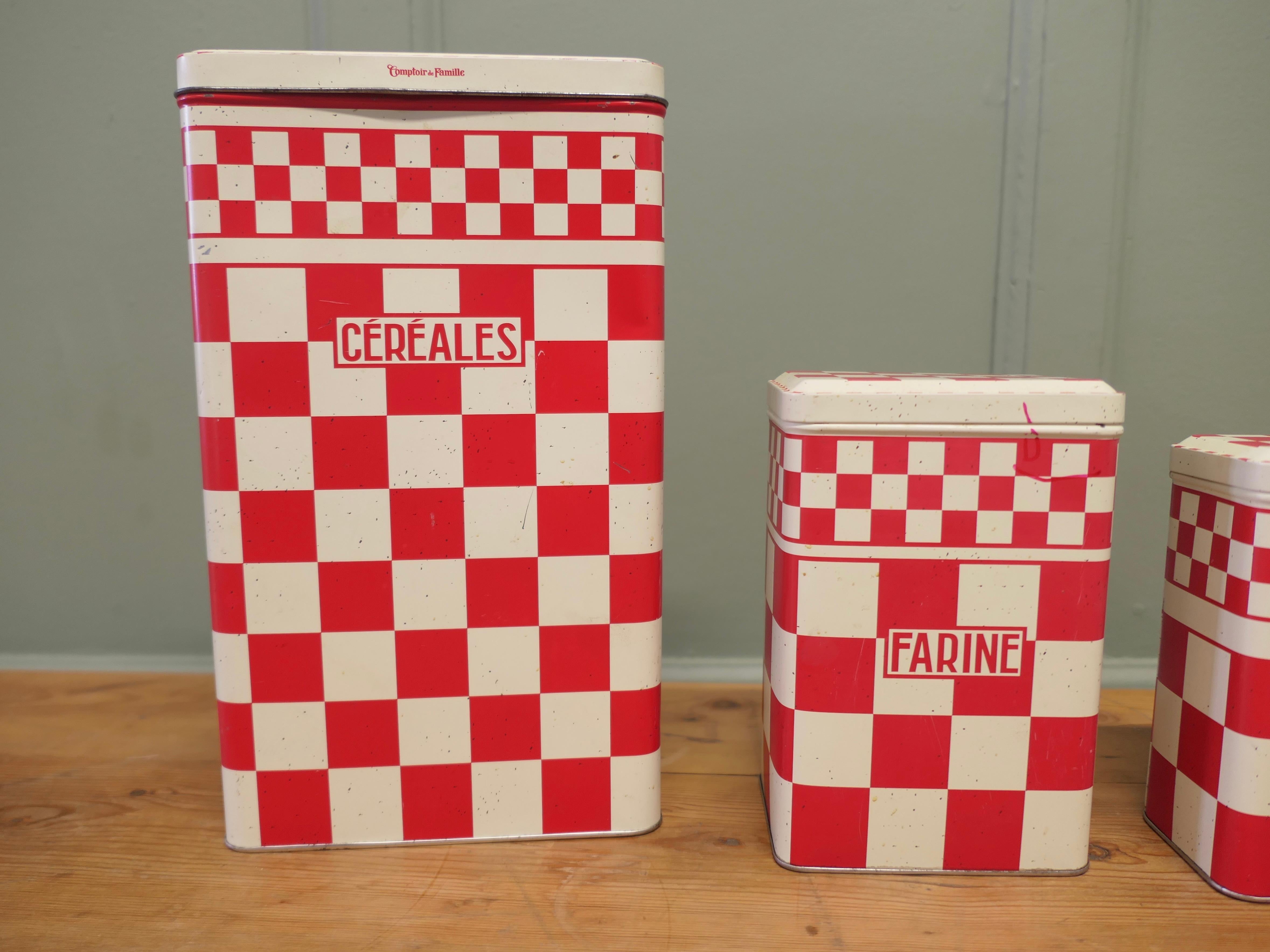 Schönes Set französischer Lebensmittelbehälter Original französischer Emaille-Behälter im Angebot 1