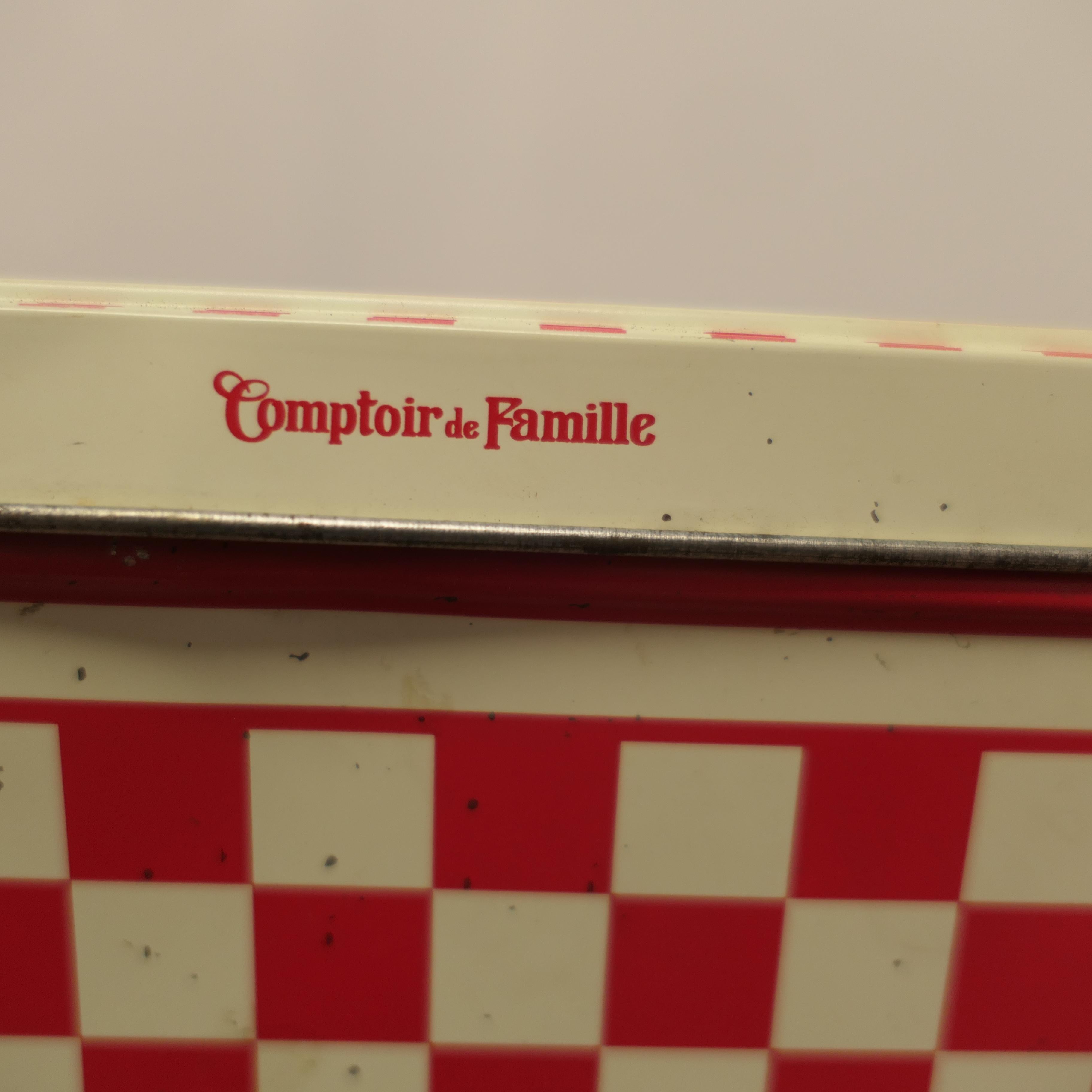Mid-Century Modern Ravissant ensemble de boîtes d'aliments françaises  Coffret de boîtes en émail français original en vente