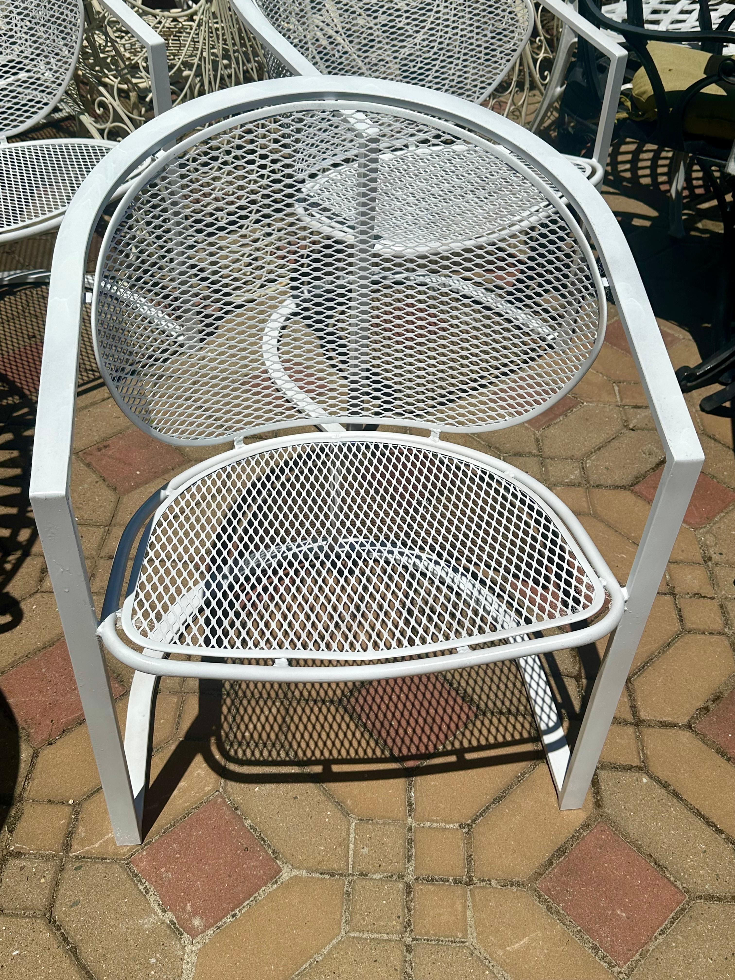 American Lovely set of Maurizio Tempestini for Salterini Circular Radar Saucer Patio set For Sale