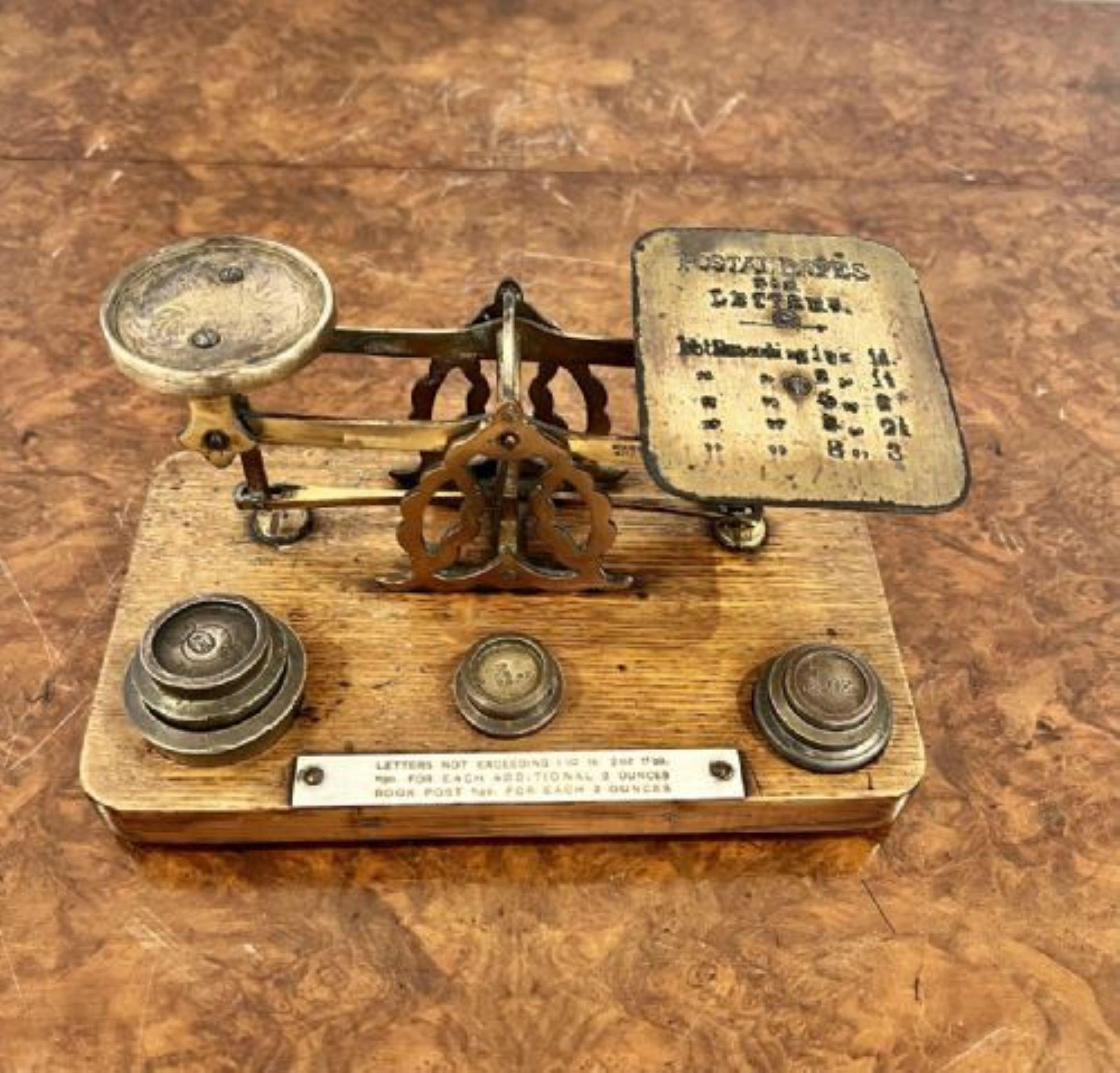 Lovely set of quality antique Victorian letter and postal scales and weights In Good Condition For Sale In Ipswich, GB
