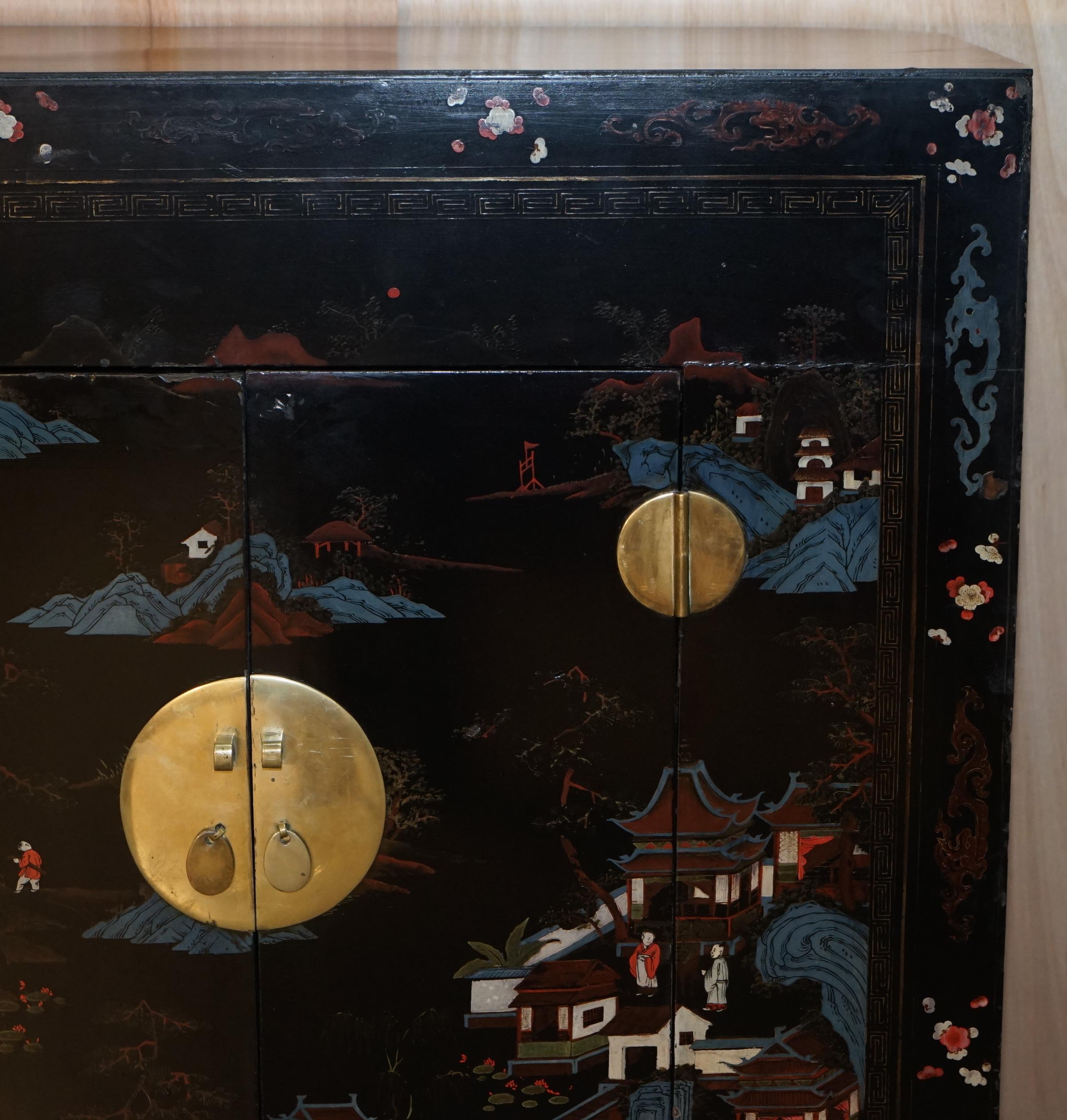Early 20th Century Lovely Shanghai China 1920s Coromandel Polychrome Painted and Lacquered Cabinet