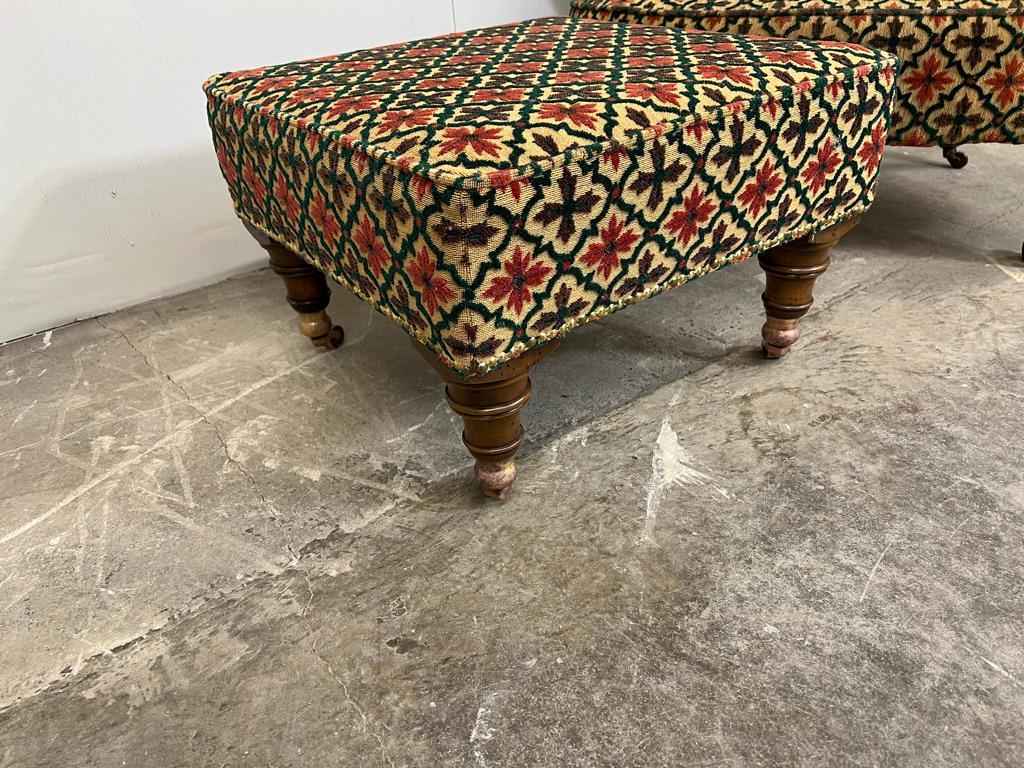 Late 19th Century Lovely Shaped English Antique Victorian 'Swan' or 'Spoon' Arm Chair + foot stool For Sale