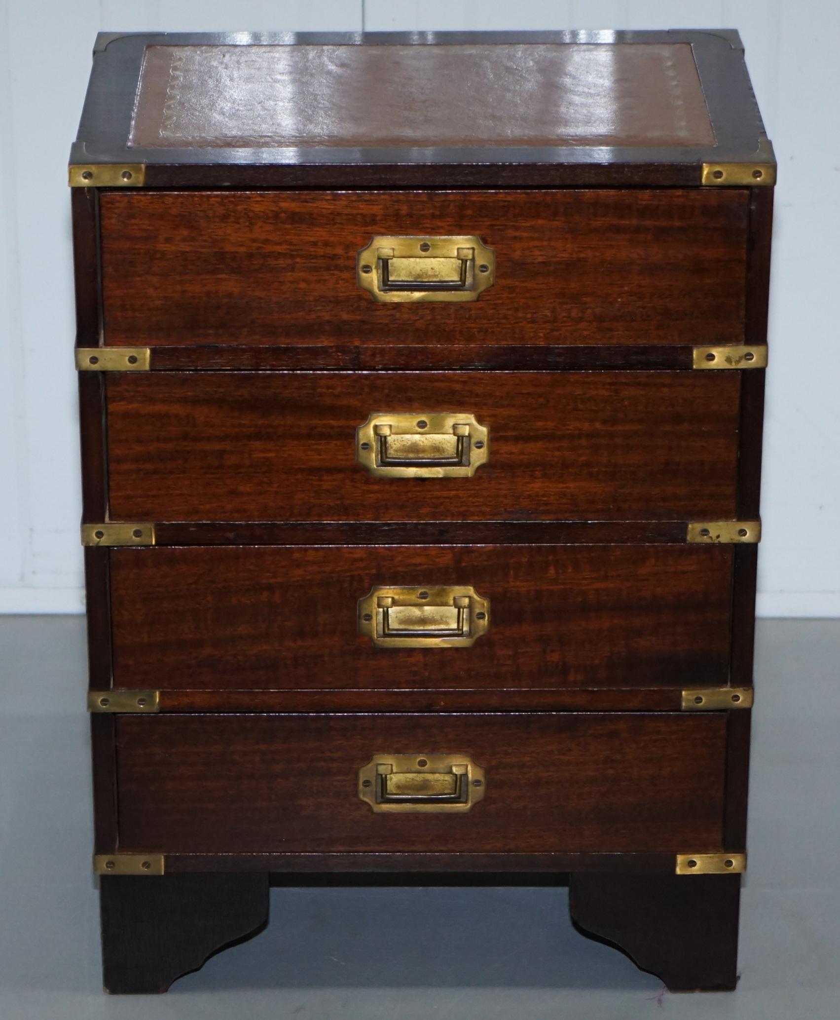 We are delighted to offer for auction this very nice side table sized solid mahogany chest of drawers with brass mounts and a brown leather top in the military campaign style

A very decorative and usable chest of drawers, they suite any style and