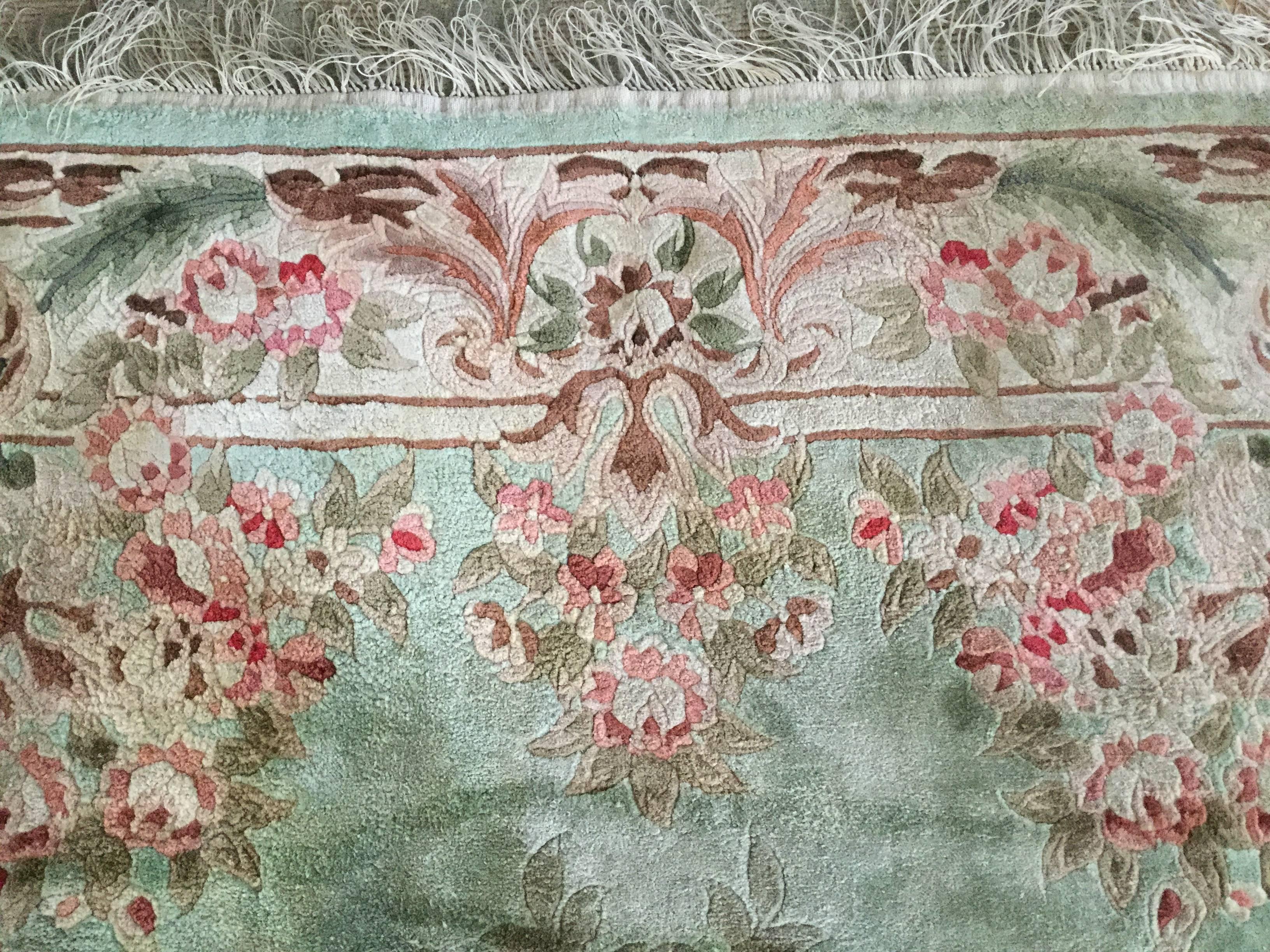 Soie Joli tapis français en soie de style Aubusson aux couleurs pastel