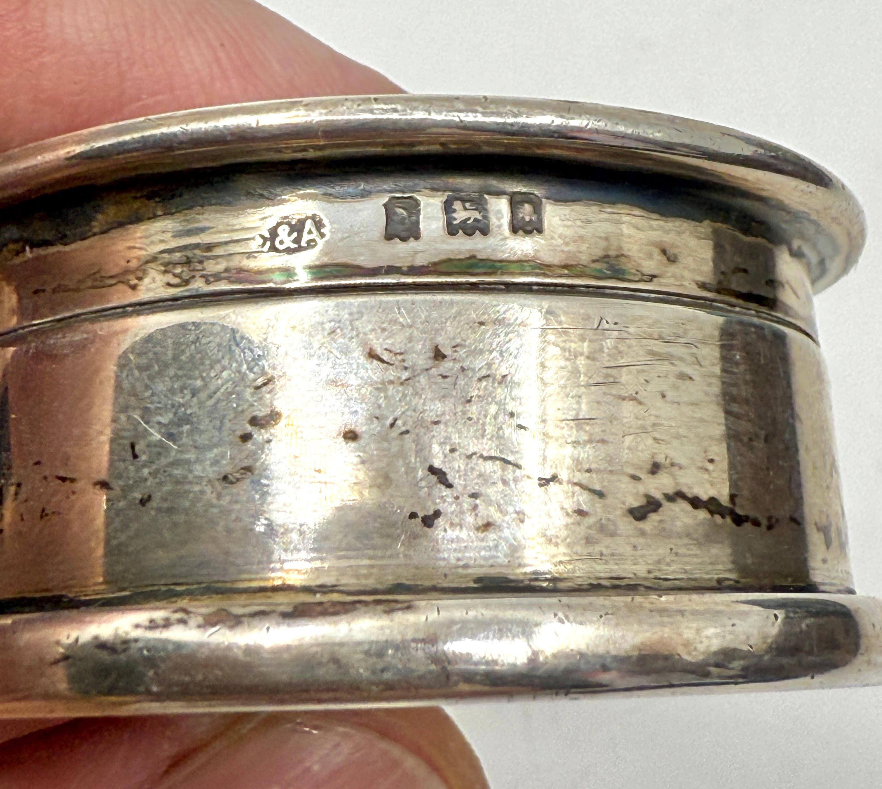 Début du 20ème siècle Jolies tabatières ou boîtes à bibelots en argent et en corne en vente