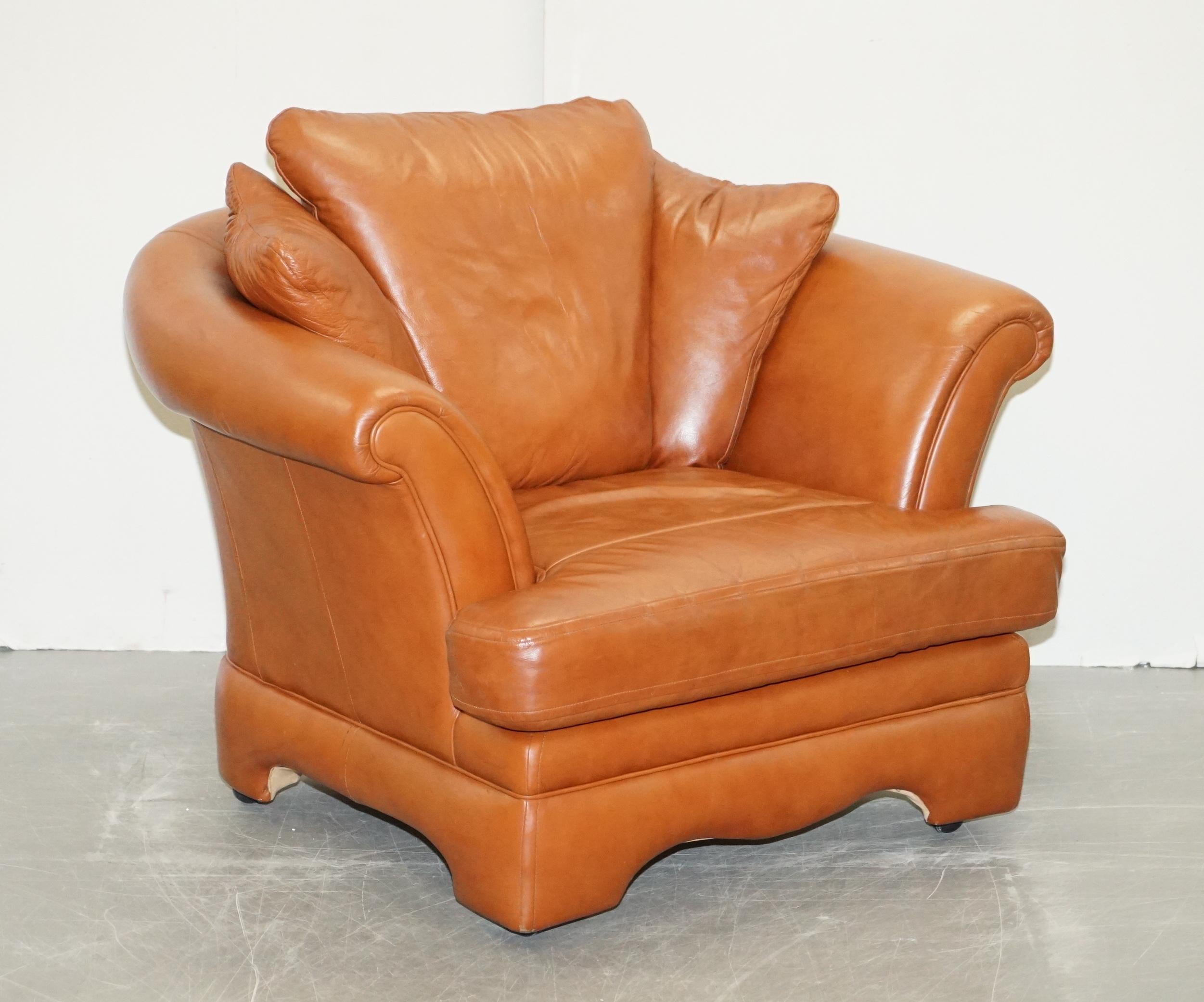 Lovely Small Aged Tan Brown Leather Sofa and Matching Armchair Two-Piece Suite For Sale 2
