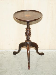 LOVELY SMALL ANTIQUE SHERATON REViVAL HARDWOOD TRIPOD SIDE END LAMP WINE TABLE