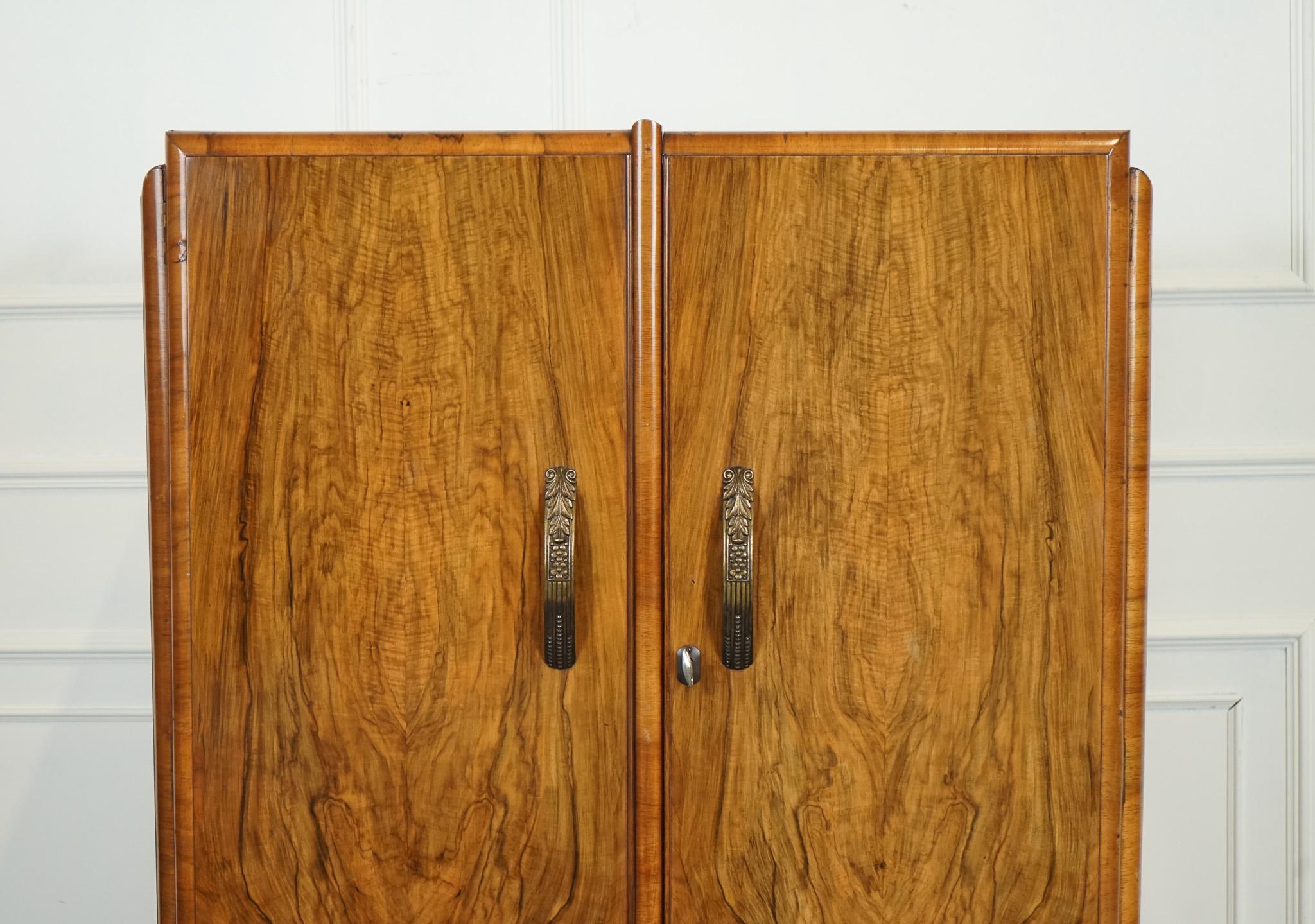 Fatto a mano LOVELY SMALL COMPACT ART DECO BURR WALNuT WARDROBE in vendita