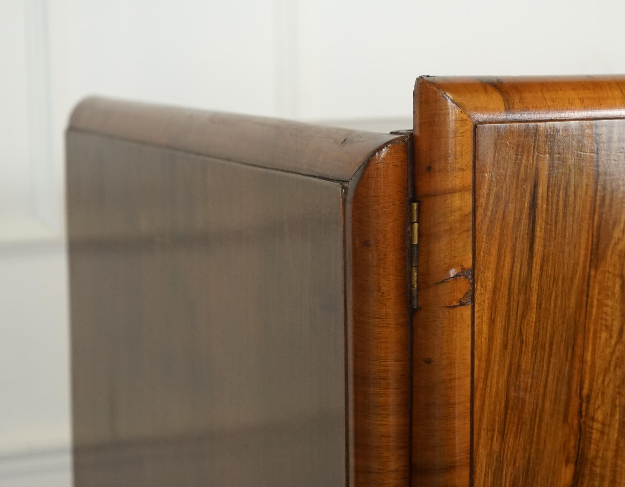 LOVELY SMALL COMPACT ART DECO BURR WALNuT WARDROBE in vendita 1