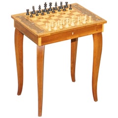 Charmante petite table de jeux d'échecs backgammon musicale avec tiroir et pièces d'échecs