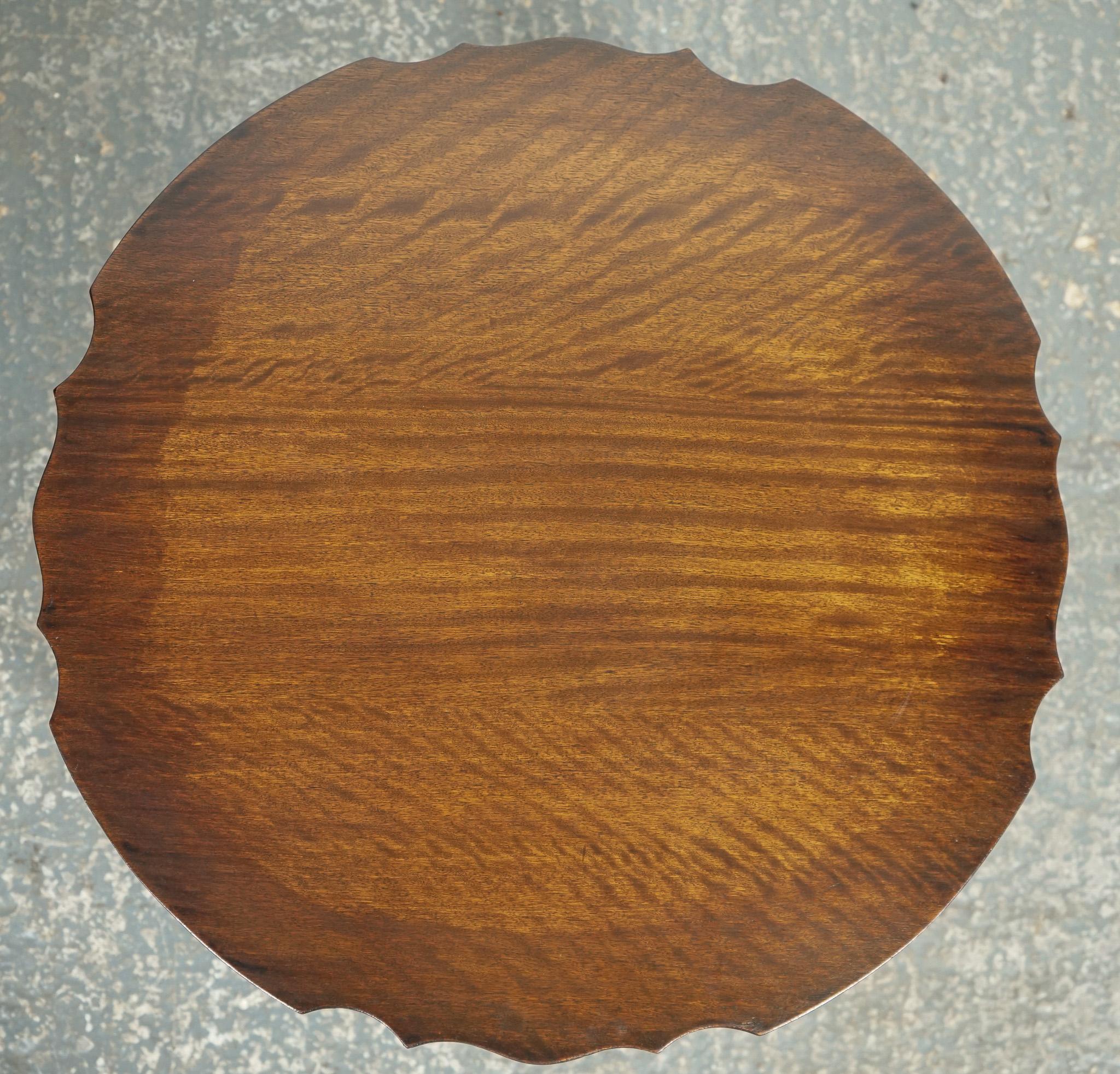 Hardwood LOVELY SMALL PIE CRUST SHAPED EDGES HARDWOOD SIDE TABLE j1 For Sale