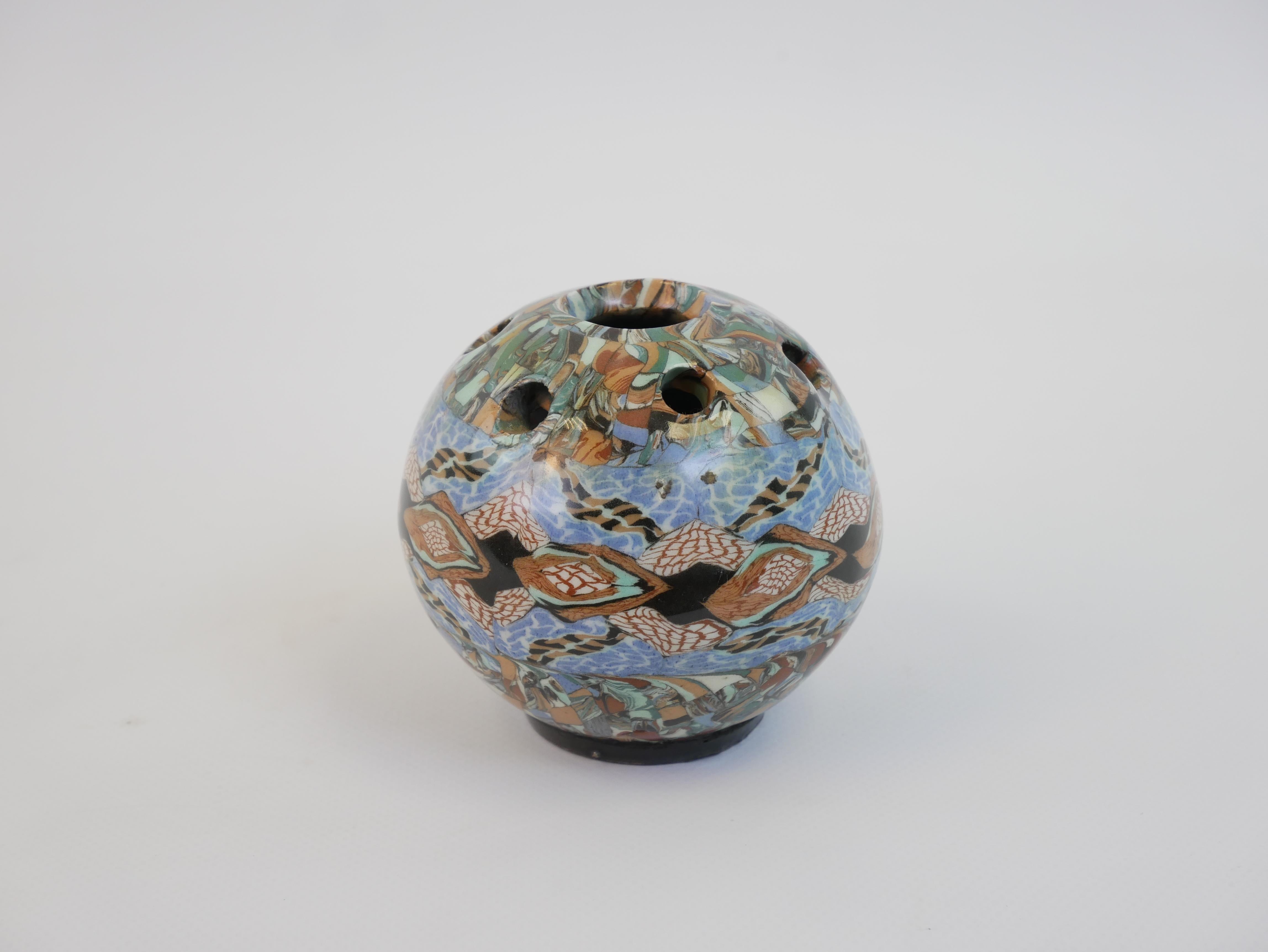 Hübsche kleine Blumenvase 